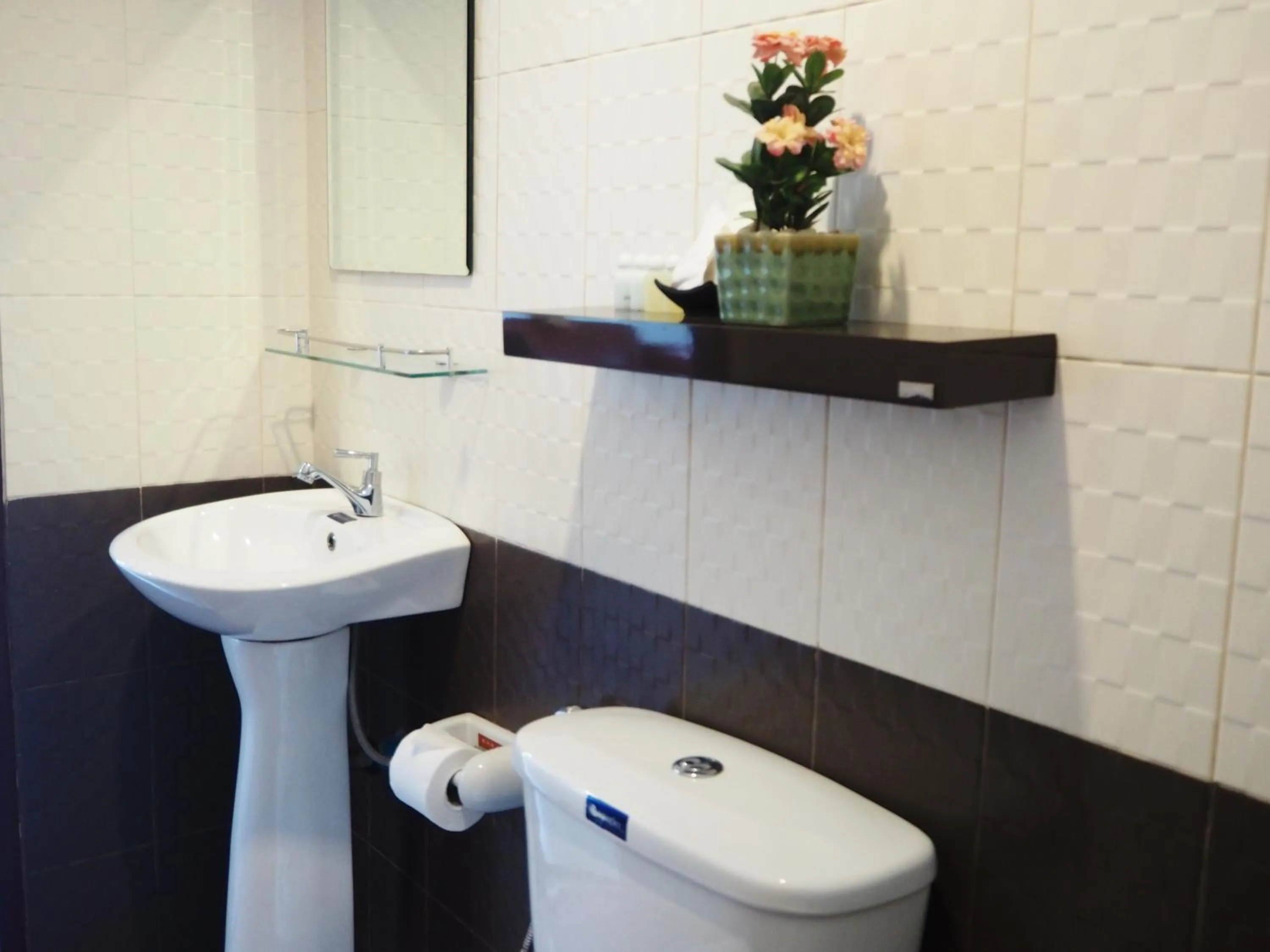 Bathroom in Canal Resort