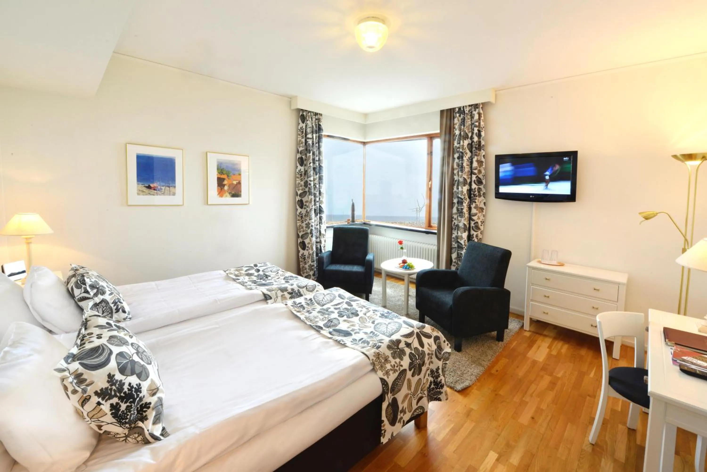 Seating area, Bed in Hotel Svea, BW Signature Collection