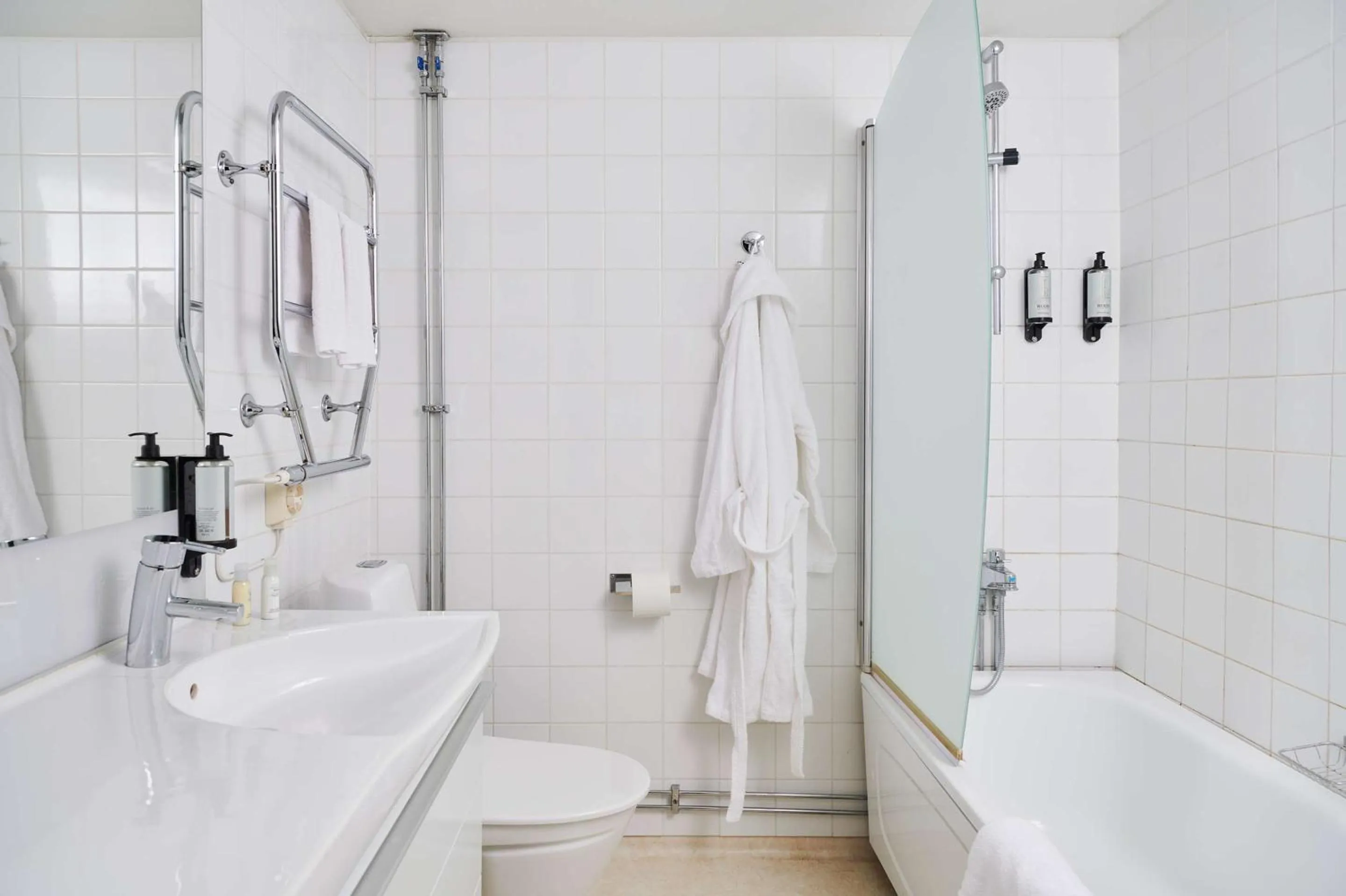 Bathroom in Hotel Svea, BW Signature Collection