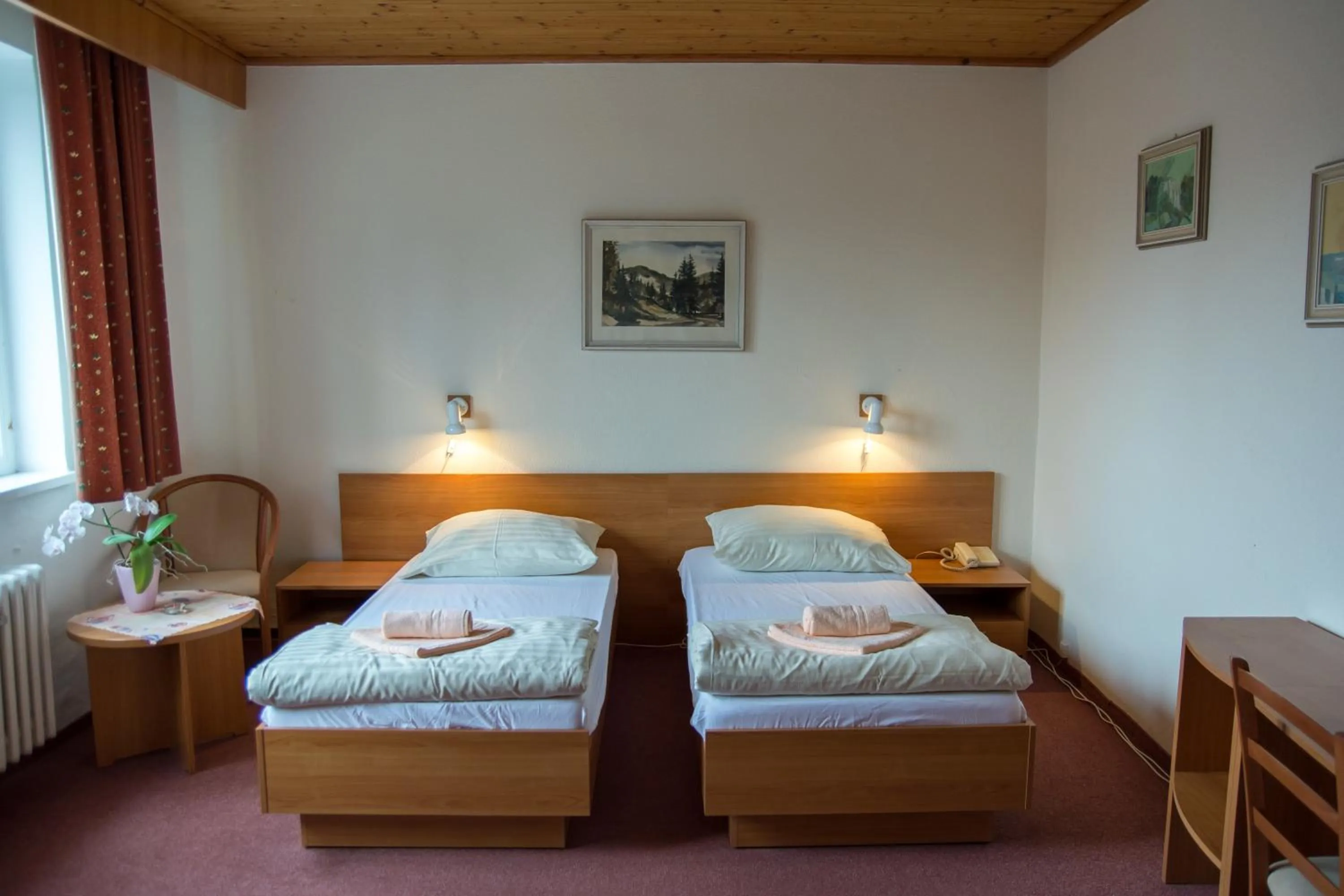 Photo of the whole room, Bed in InterSport Hotel