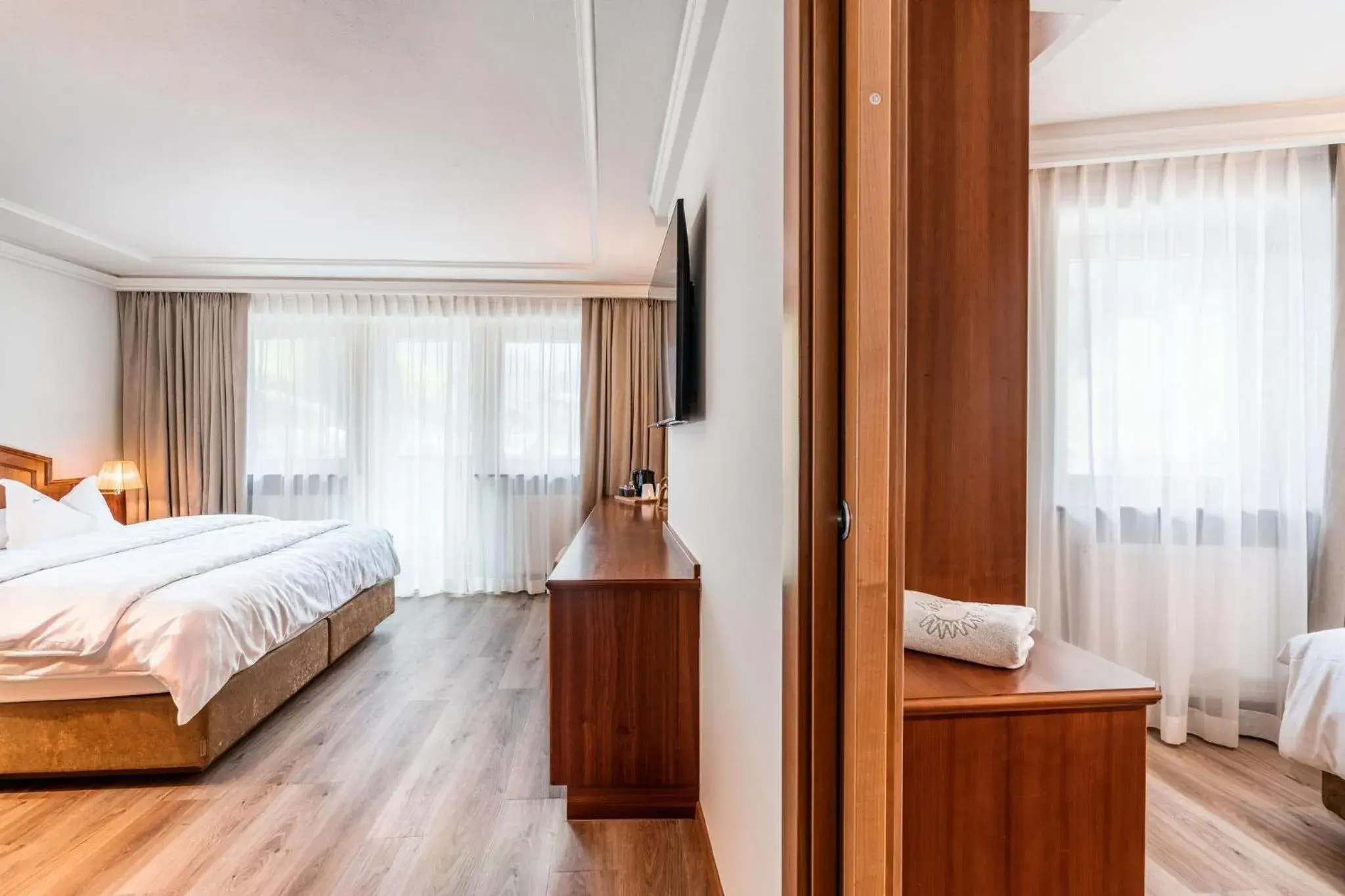 Triple Room in Hotel Sun Valley Triple Room in Hotel Sun Valley