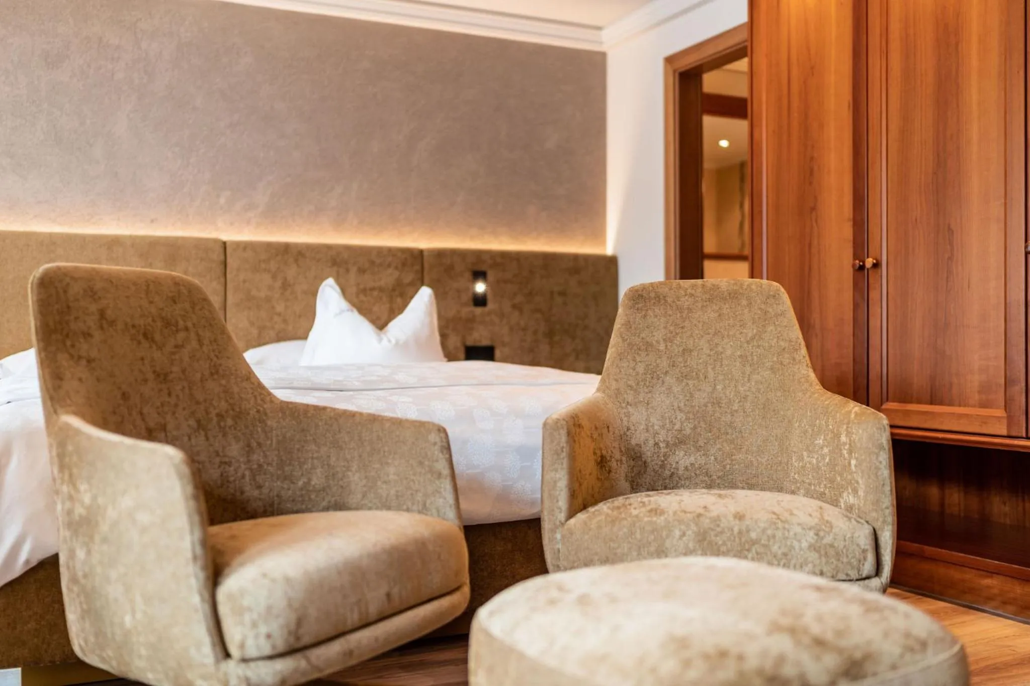 Photo of the whole room in Hotel Sun Valley