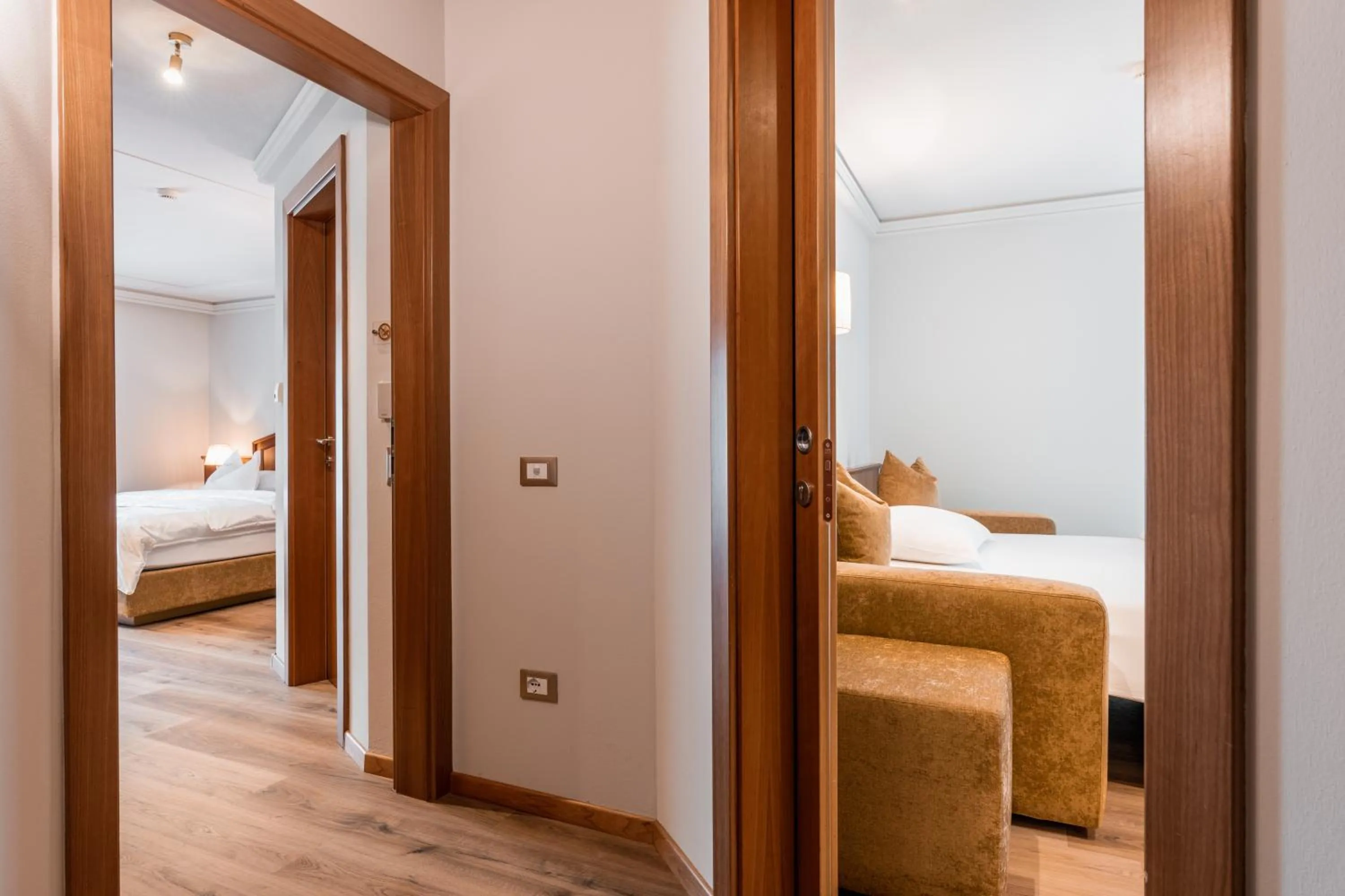 Photo of the whole room, Bed in Hotel Sun Valley