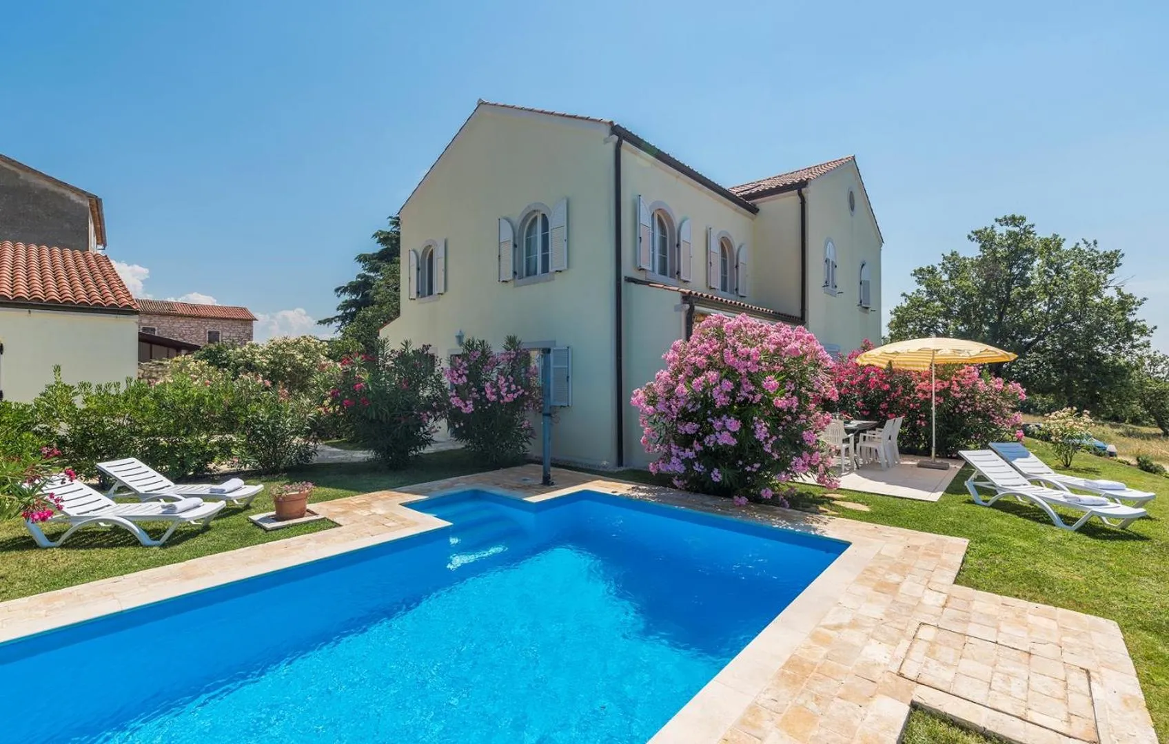 Villa Bella Vista with Sea View