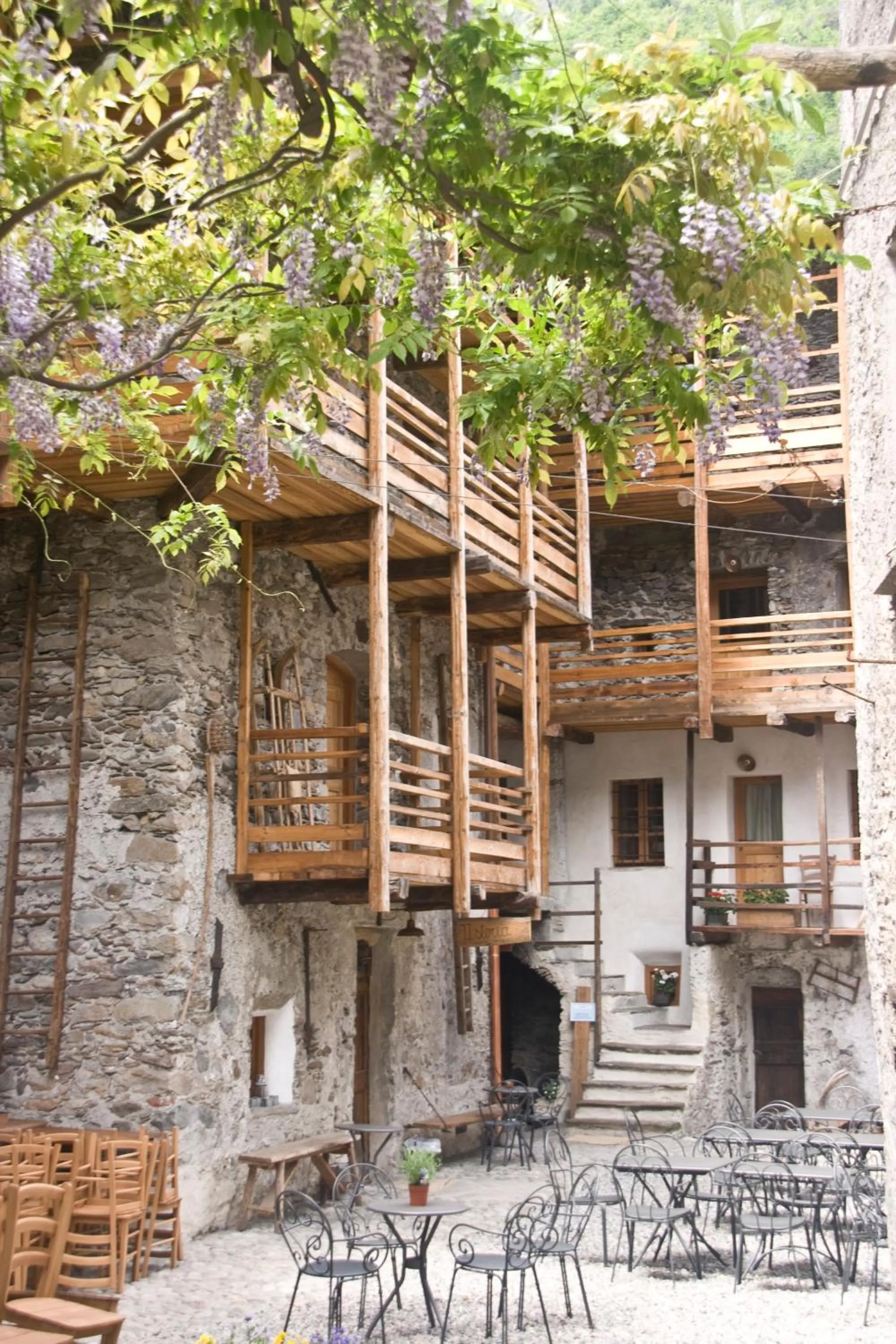 Day in Contrada Beltramelli