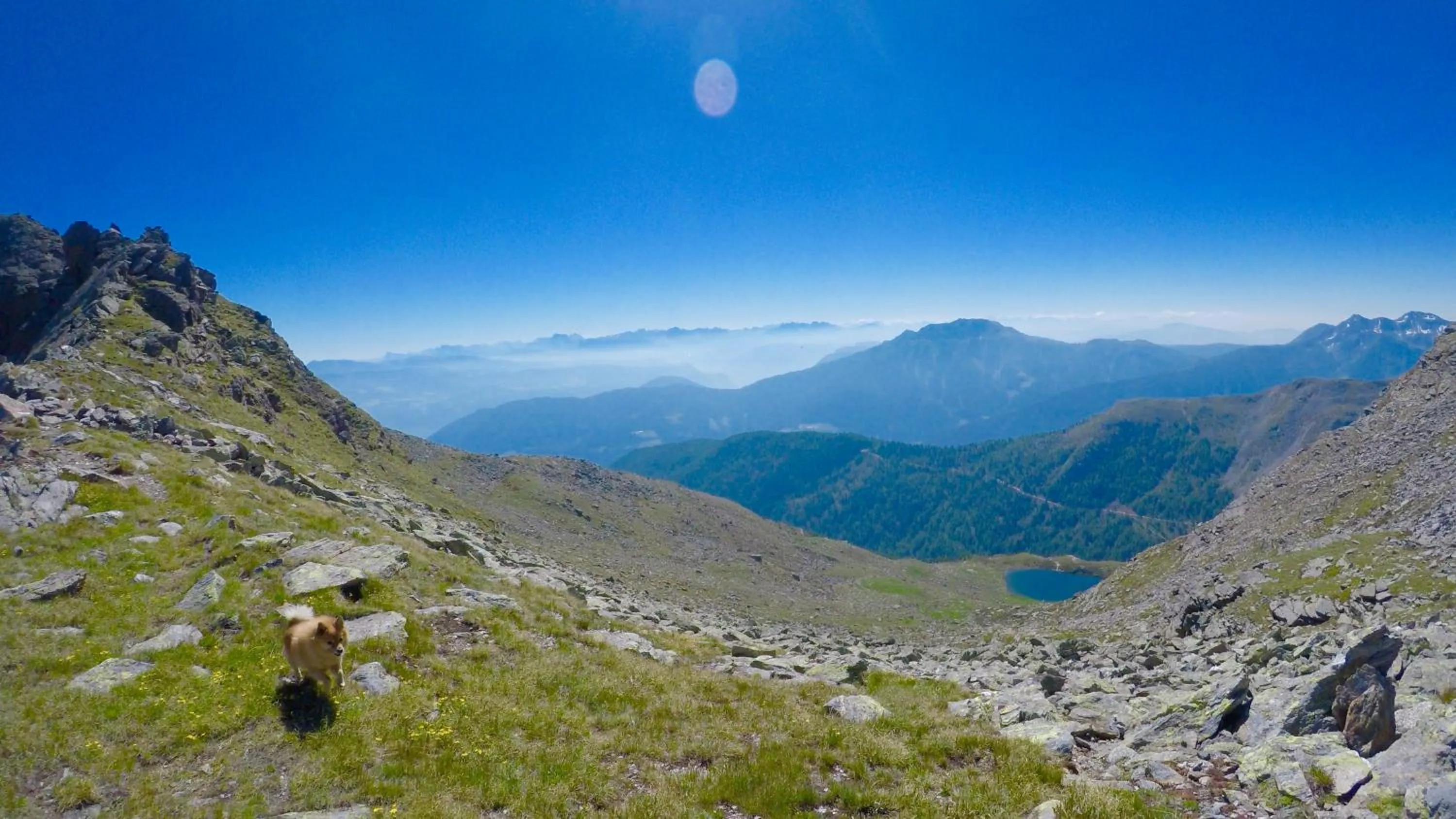 Hiking in Residence Karpoforus