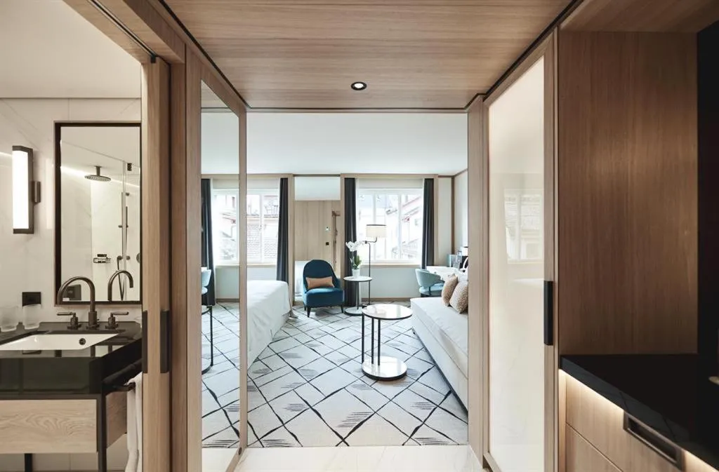 Seating area in Storchen Zürich - Lifestyle Boutique Hotel