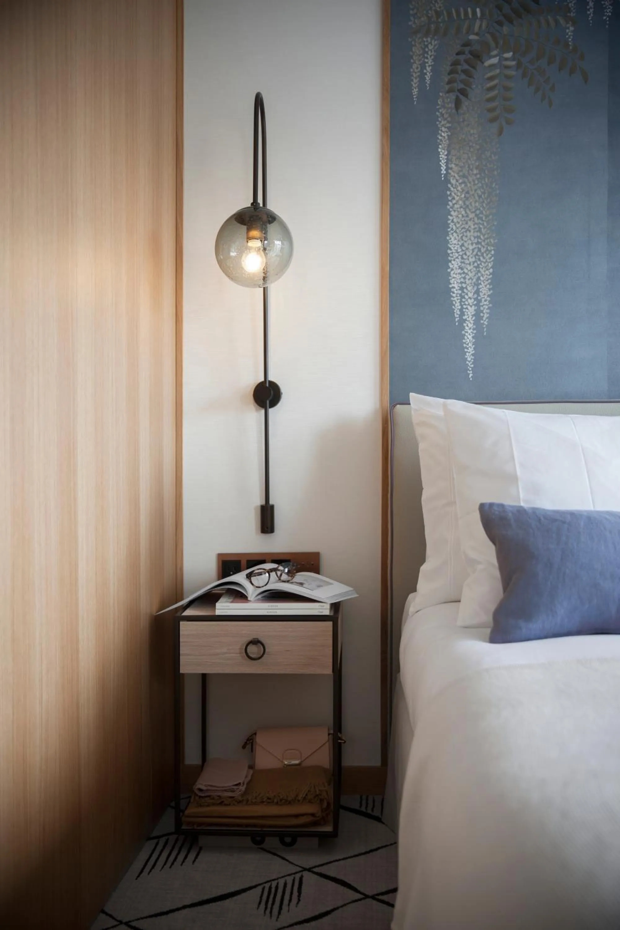 Bed in Storchen Zürich - Lifestyle Boutique Hotel