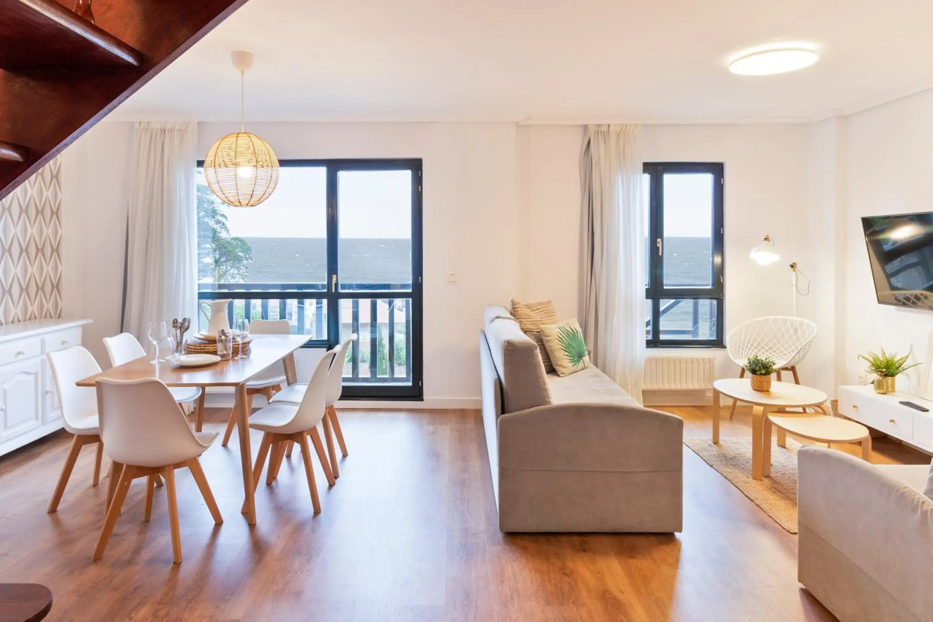 Three-Bedroom Apartment with Water View in Abba Comillas Apartments Three-Bedroom Apartment with Water View in Abba Comillas Apartments