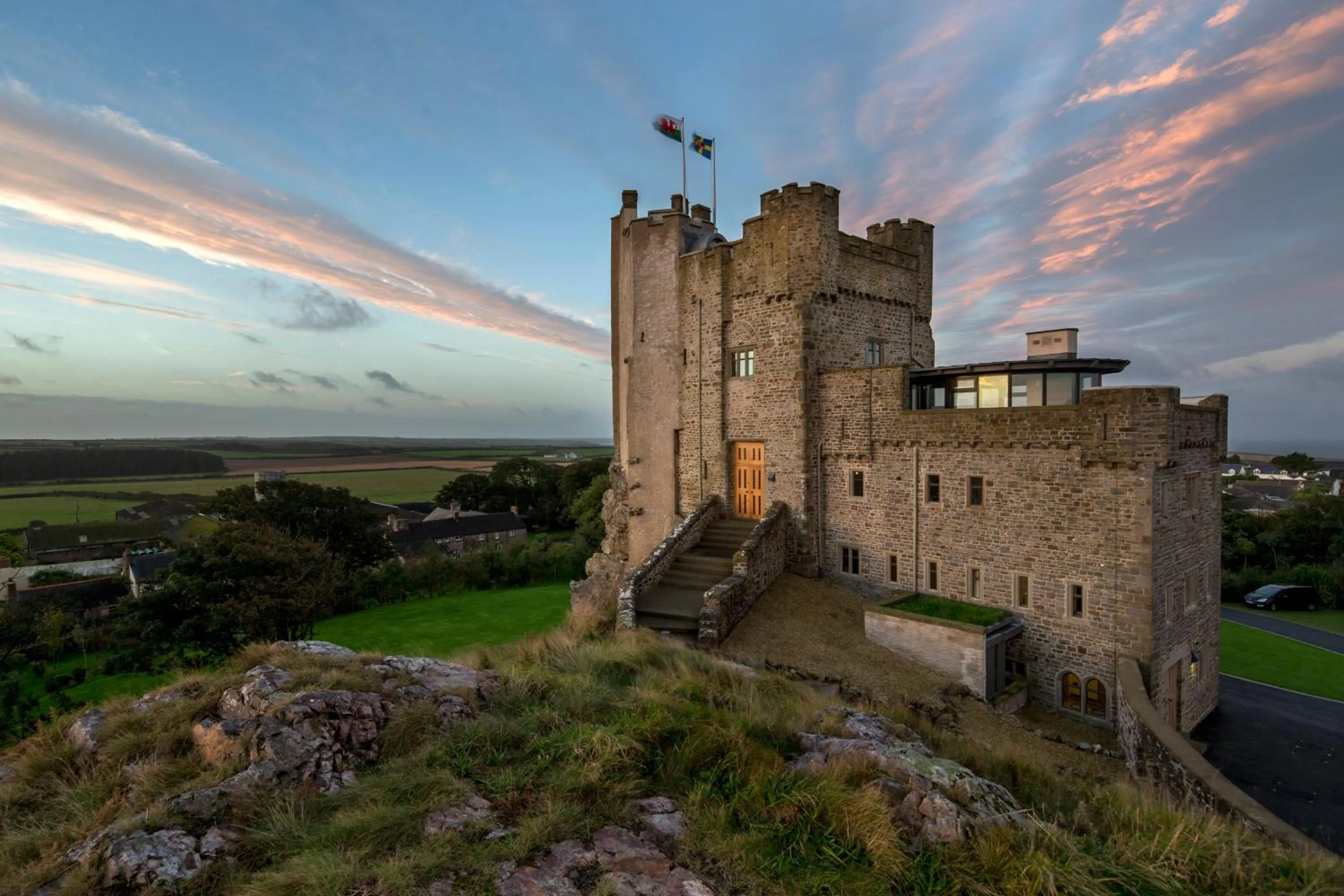 Facade/entrance in Roch Castle