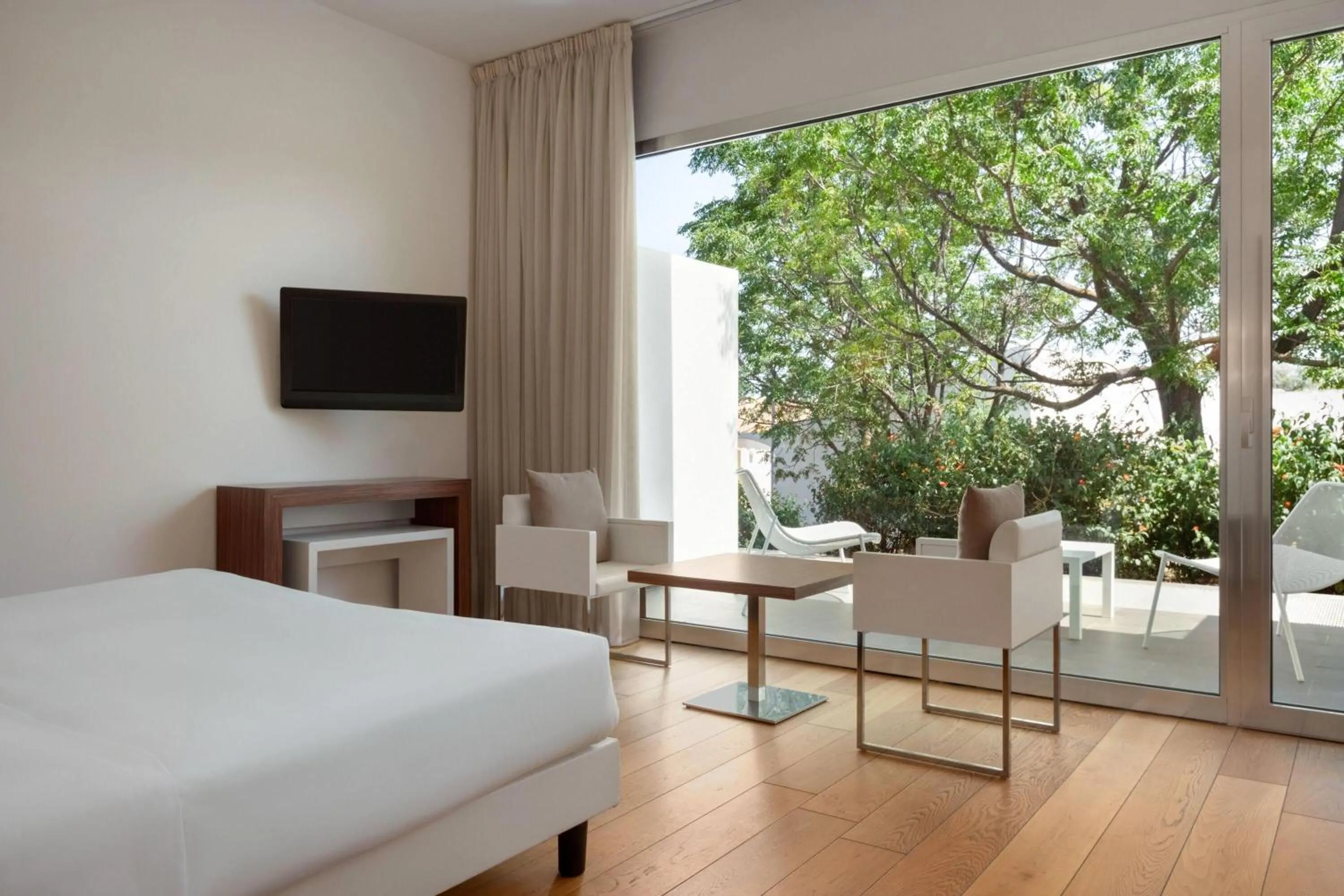 Photo of the whole room, Bed in Dolce by Wyndham Siracusa - I Monasteri Golf & Spa