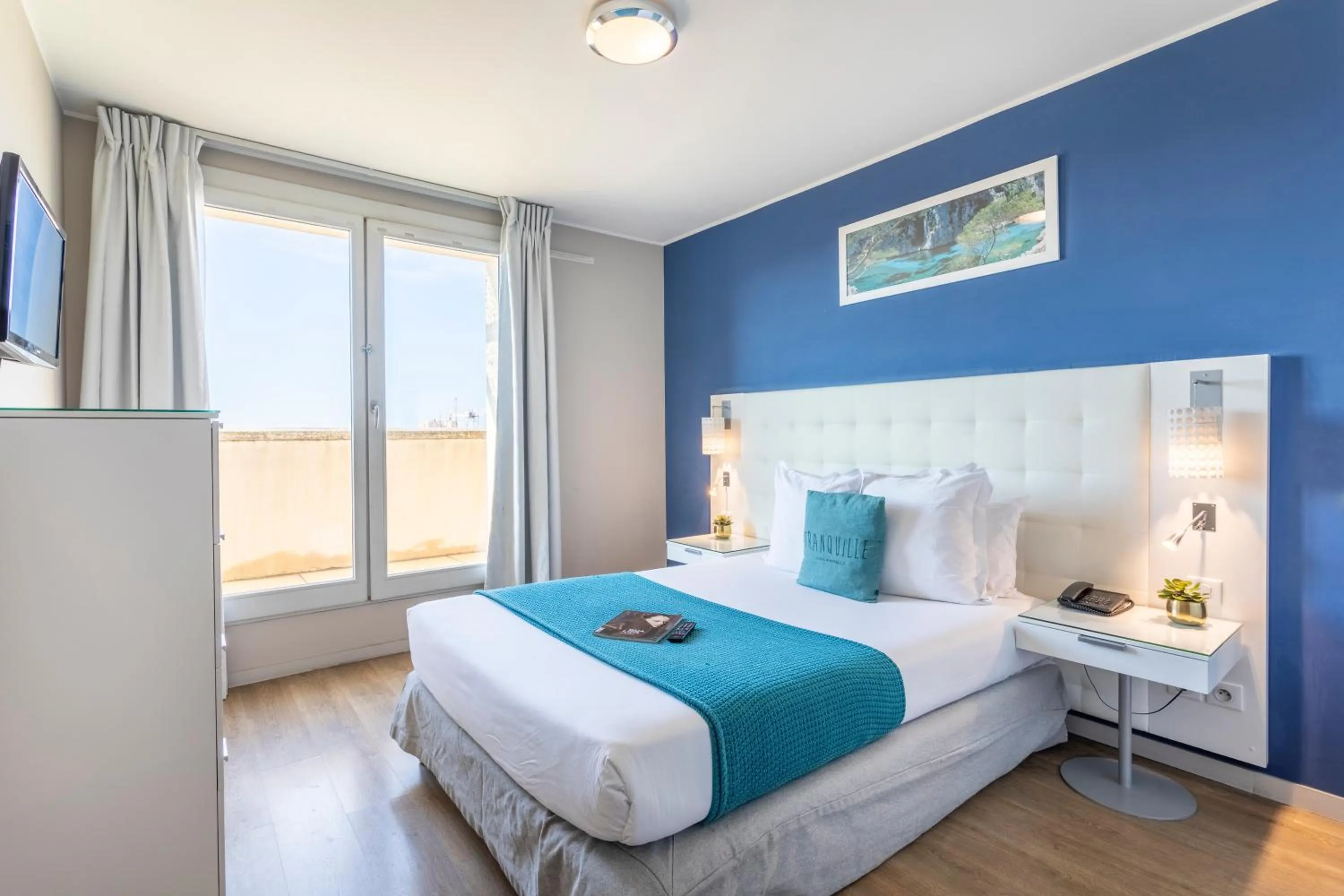 Bed in Zenitude Hôtel Résidences Marseille Saint-Charles