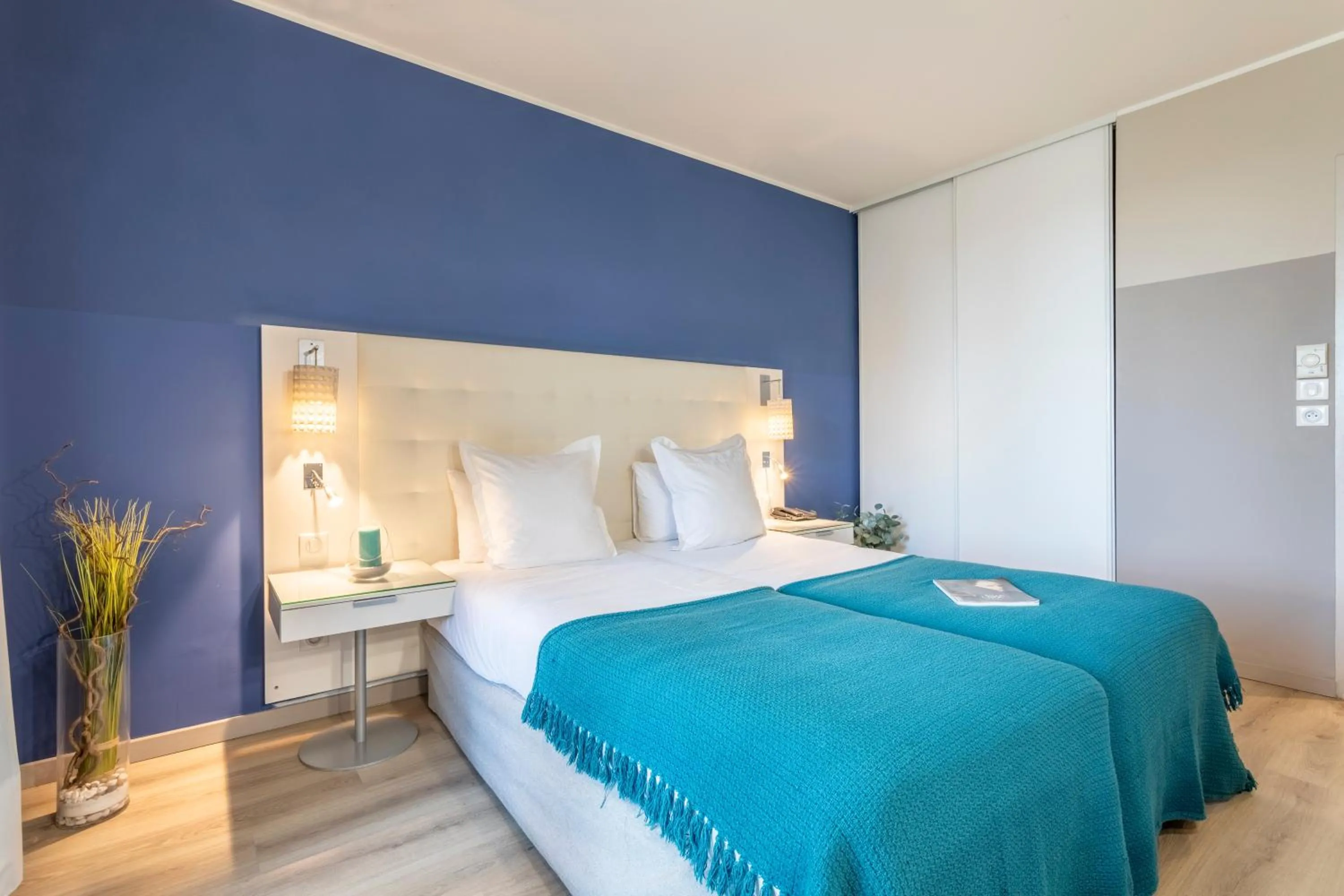 Bed in Zenitude Hôtel Résidences Marseille Saint-Charles