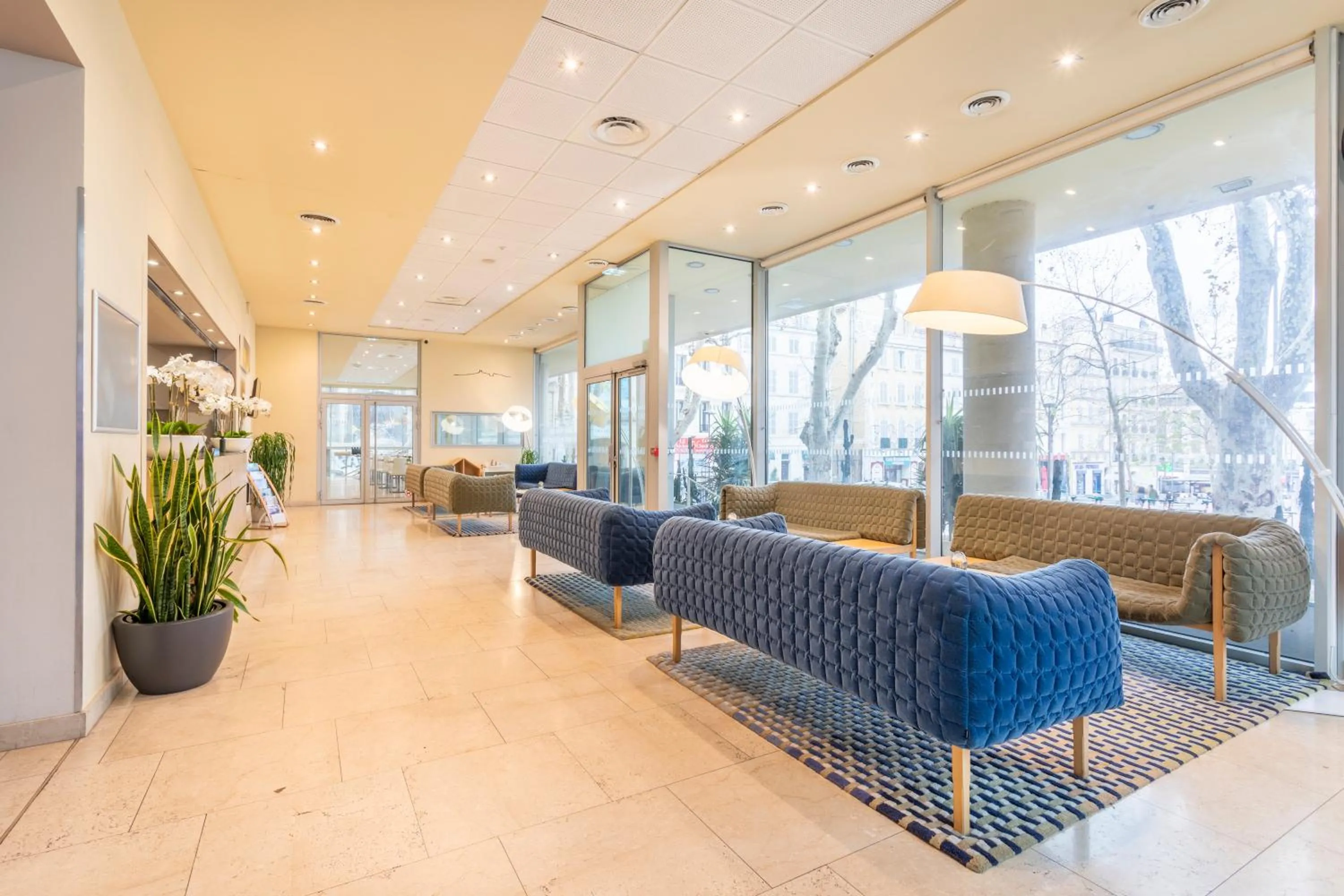 Lobby or reception in Zenitude Hôtel Résidences Marseille Saint-Charles