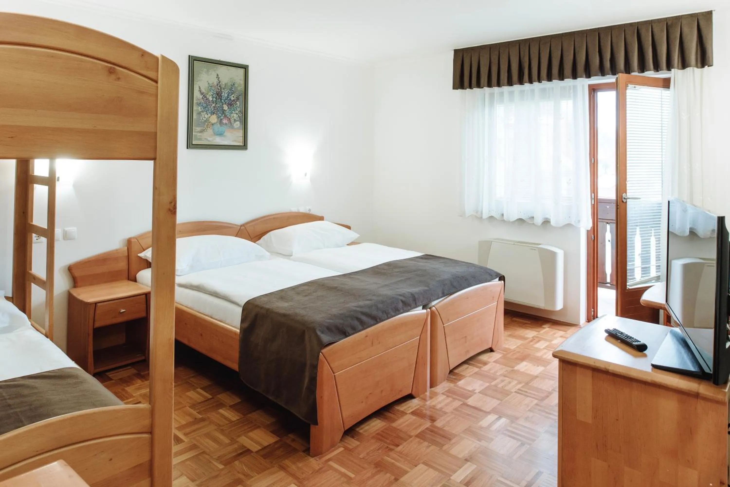 Bed in Rooms Reaktiv