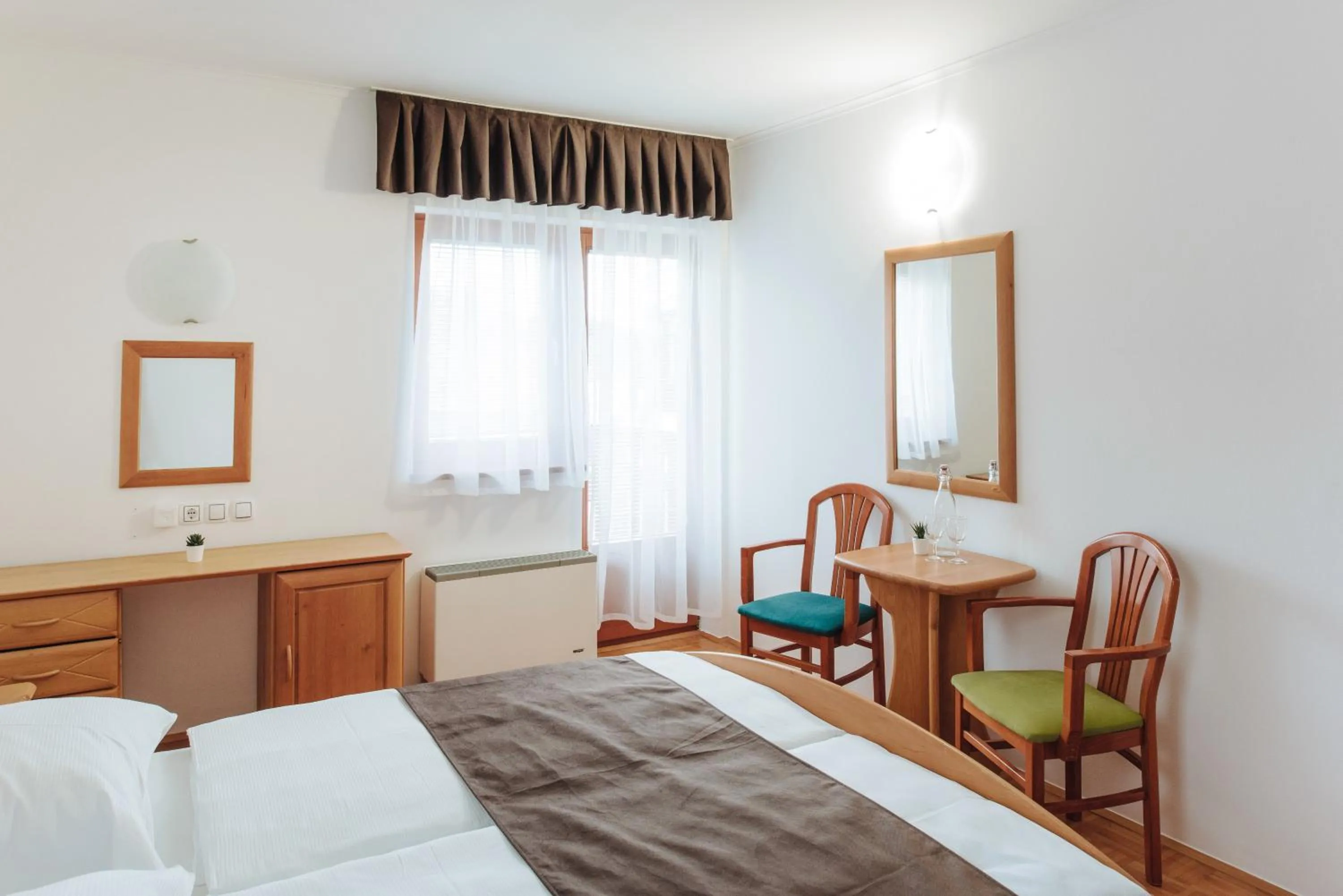 Bed in Rooms Reaktiv