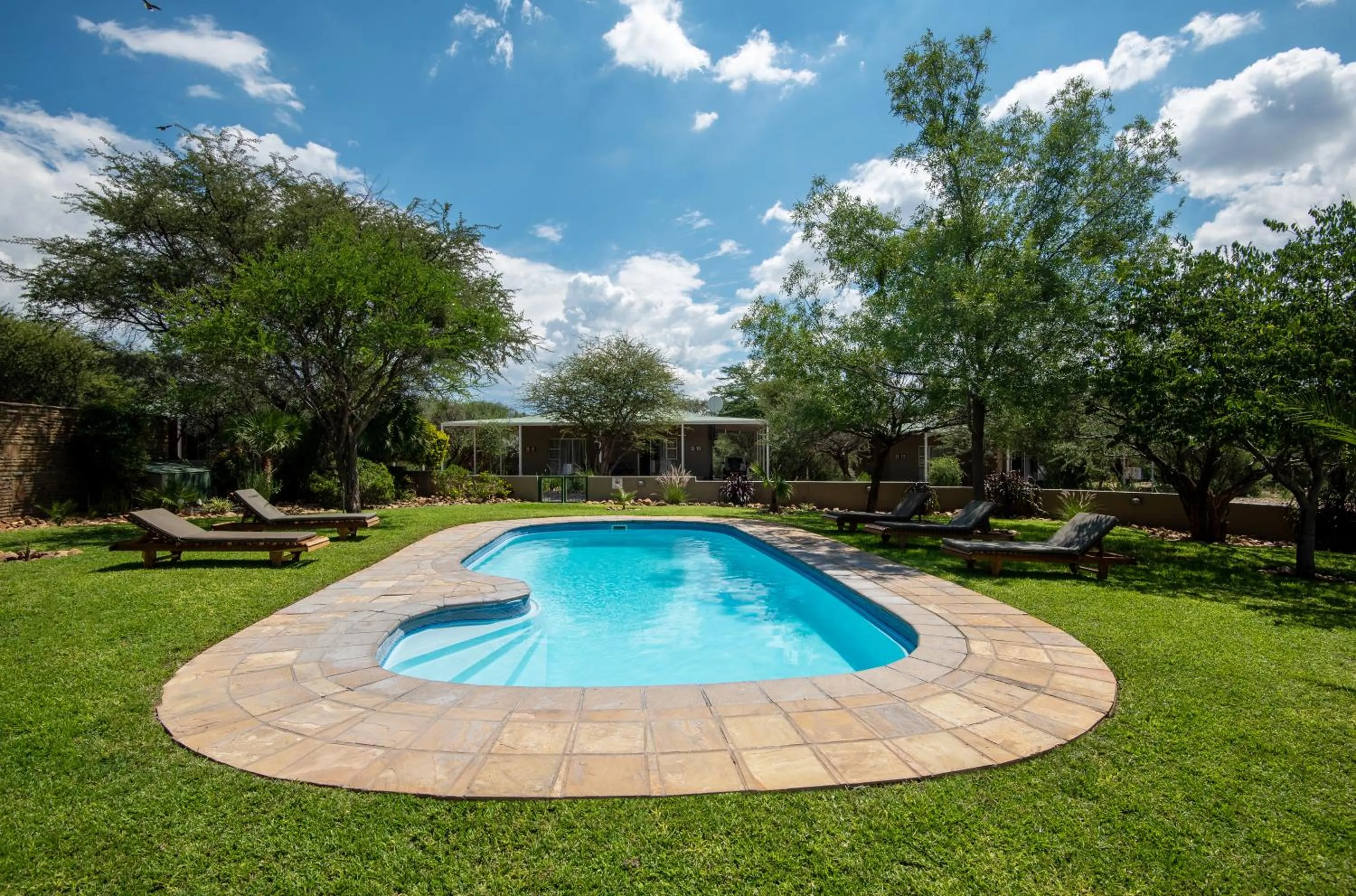 Day in Arebbusch Travel Lodge