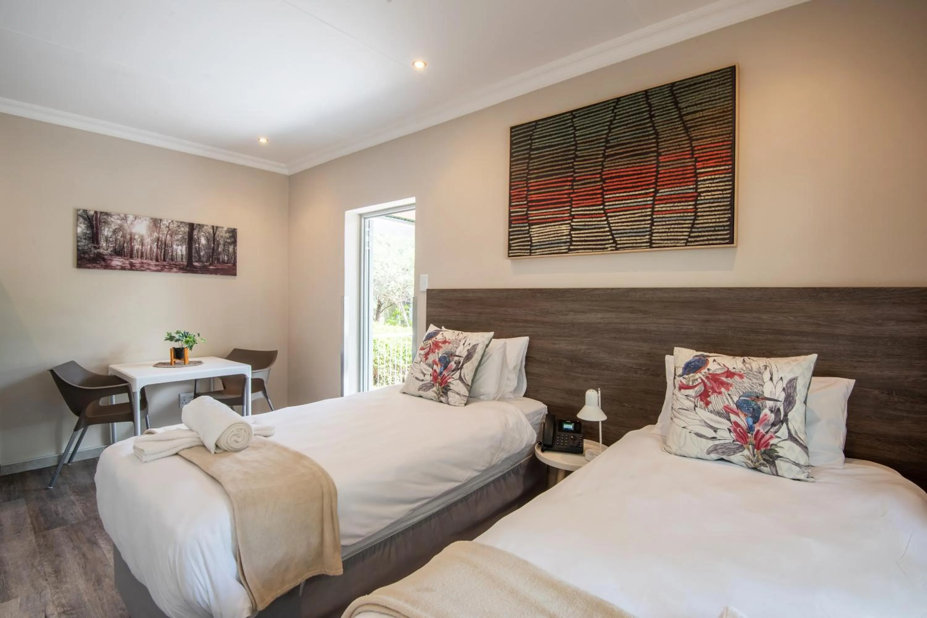 Bed in Arebbusch Travel Lodge