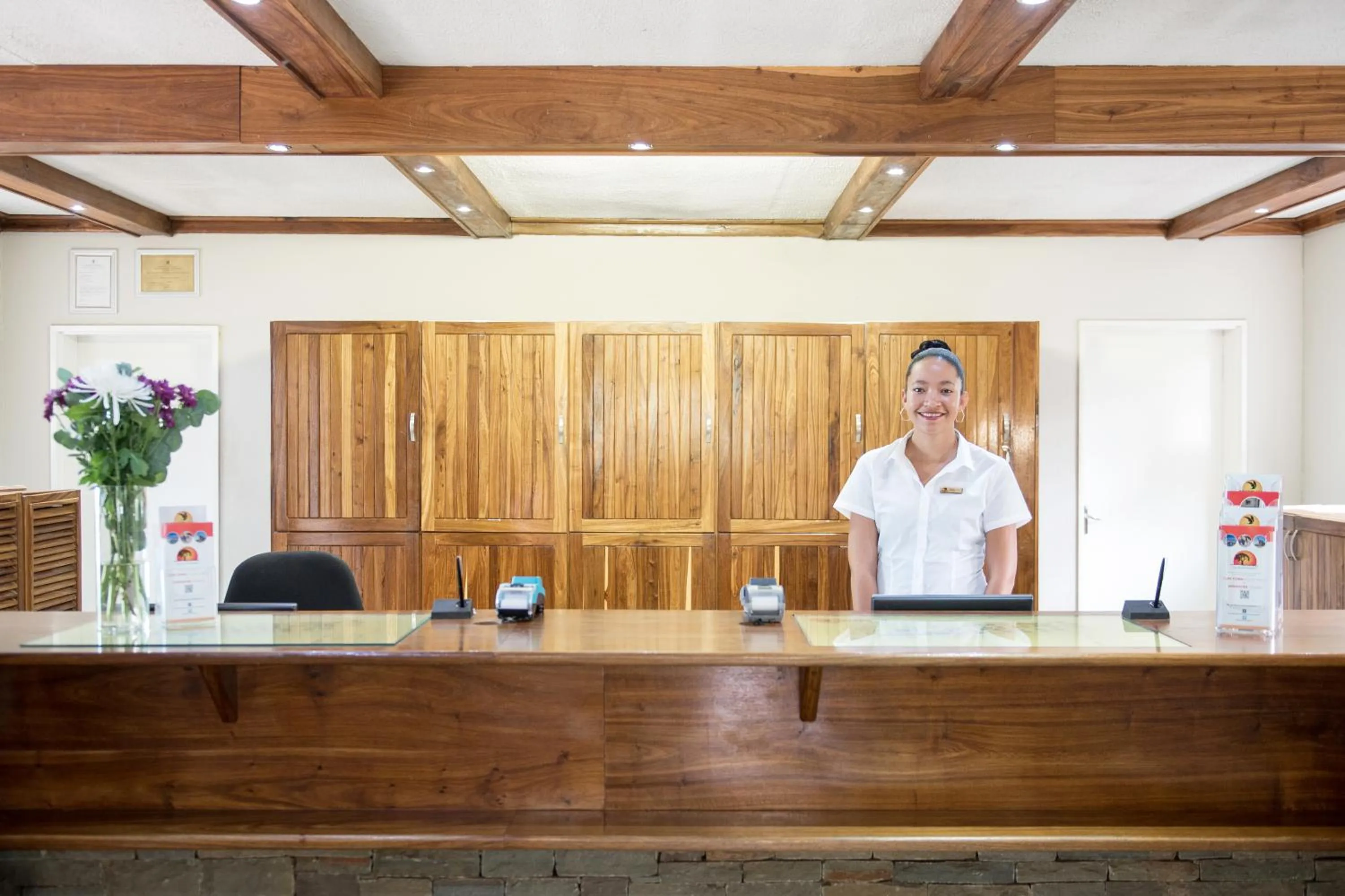 Staff in Arebbusch Travel Lodge