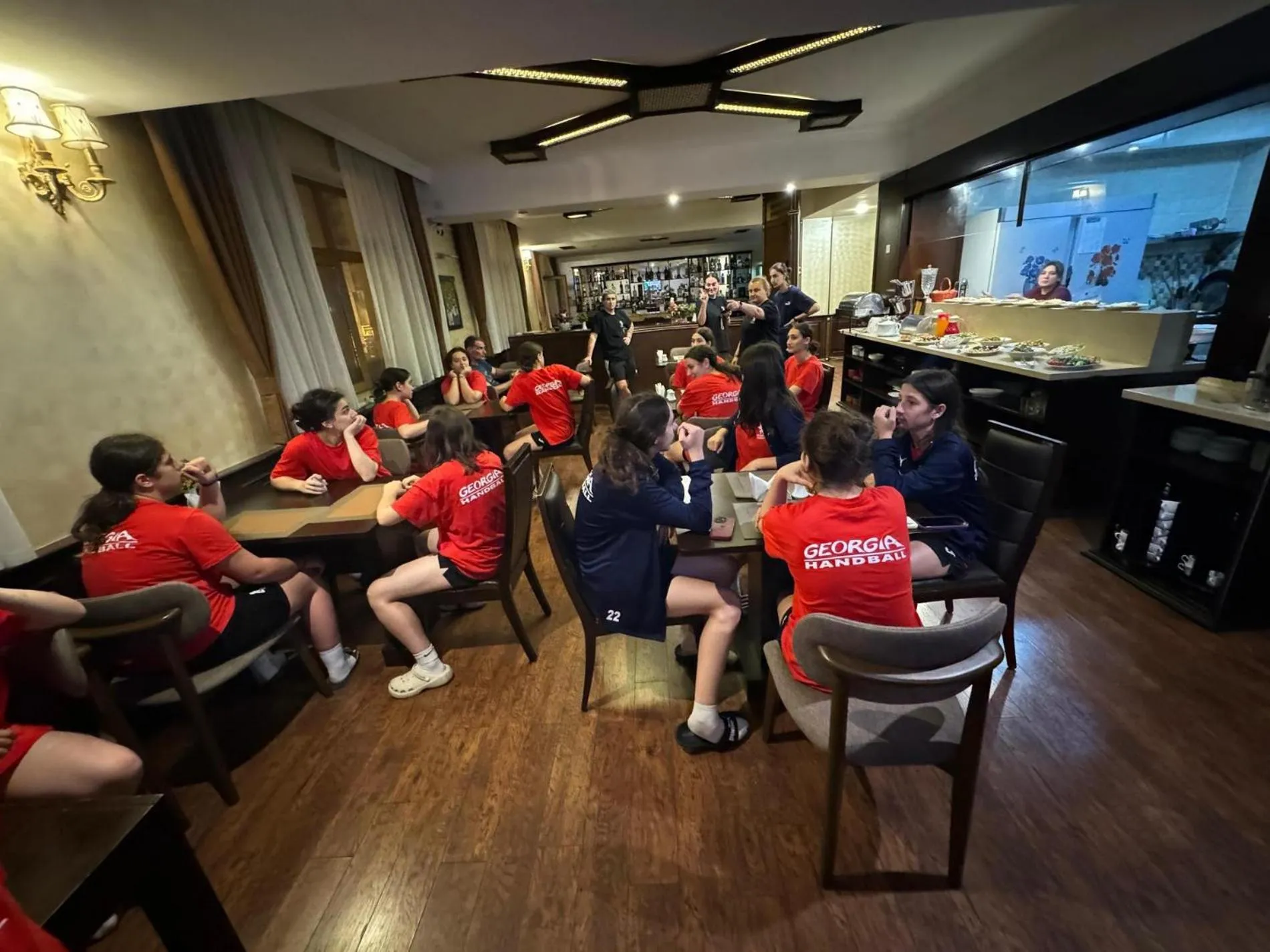 Restaurant/places to eat in Smith Hotel