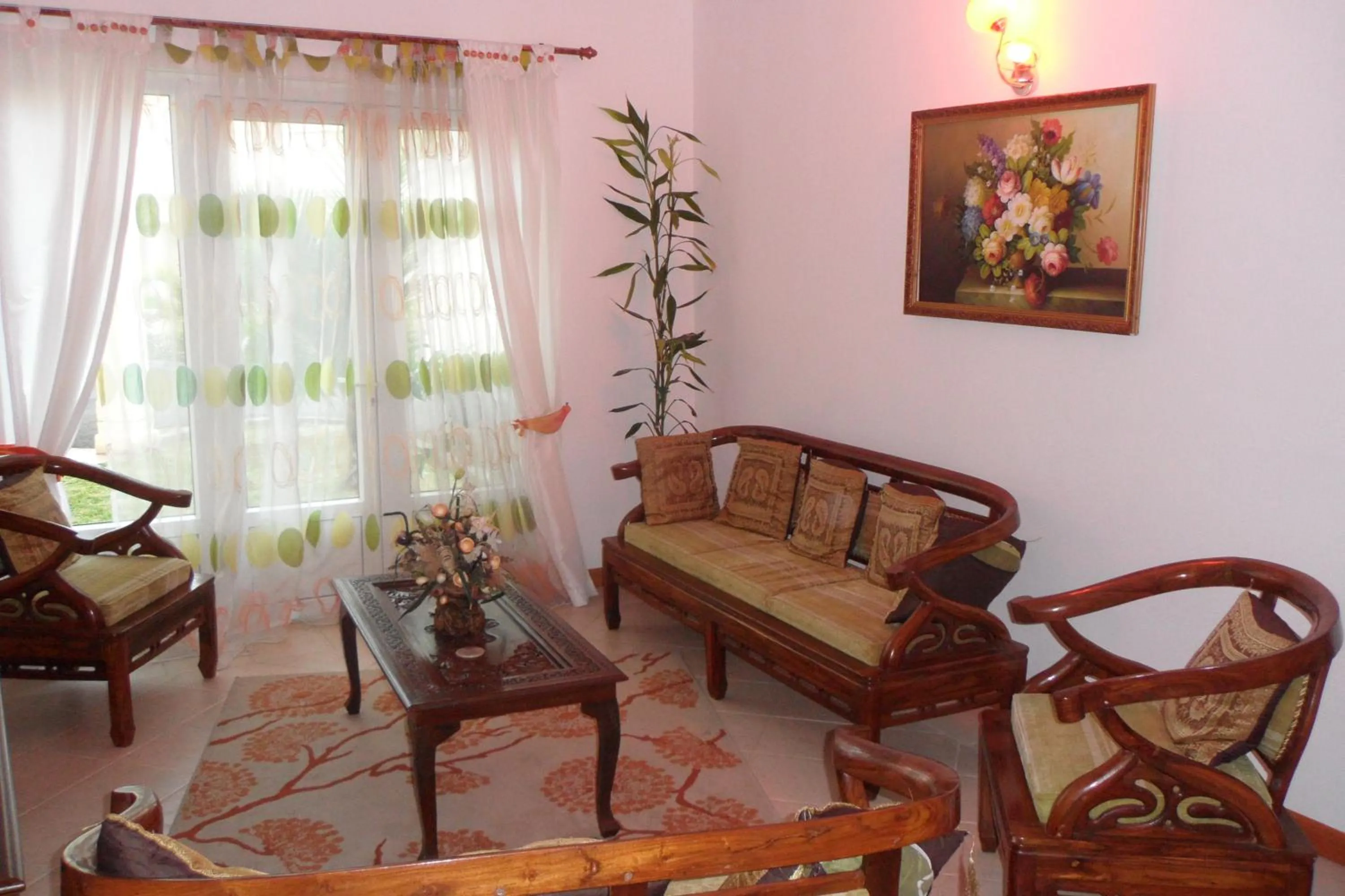 Living room in Golden Rod villa