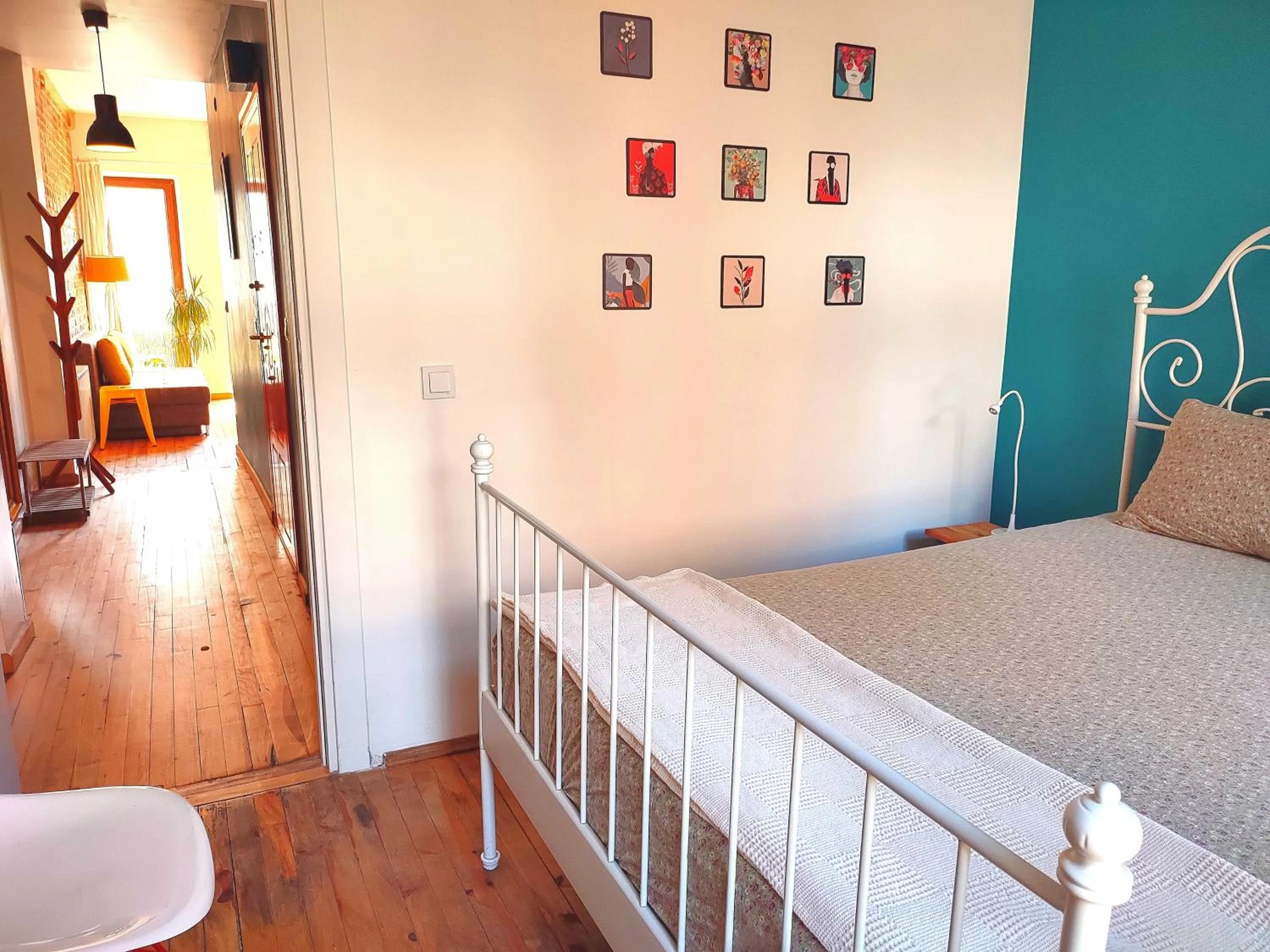 Bedroom, Bed in Kunterbunt Istanbul