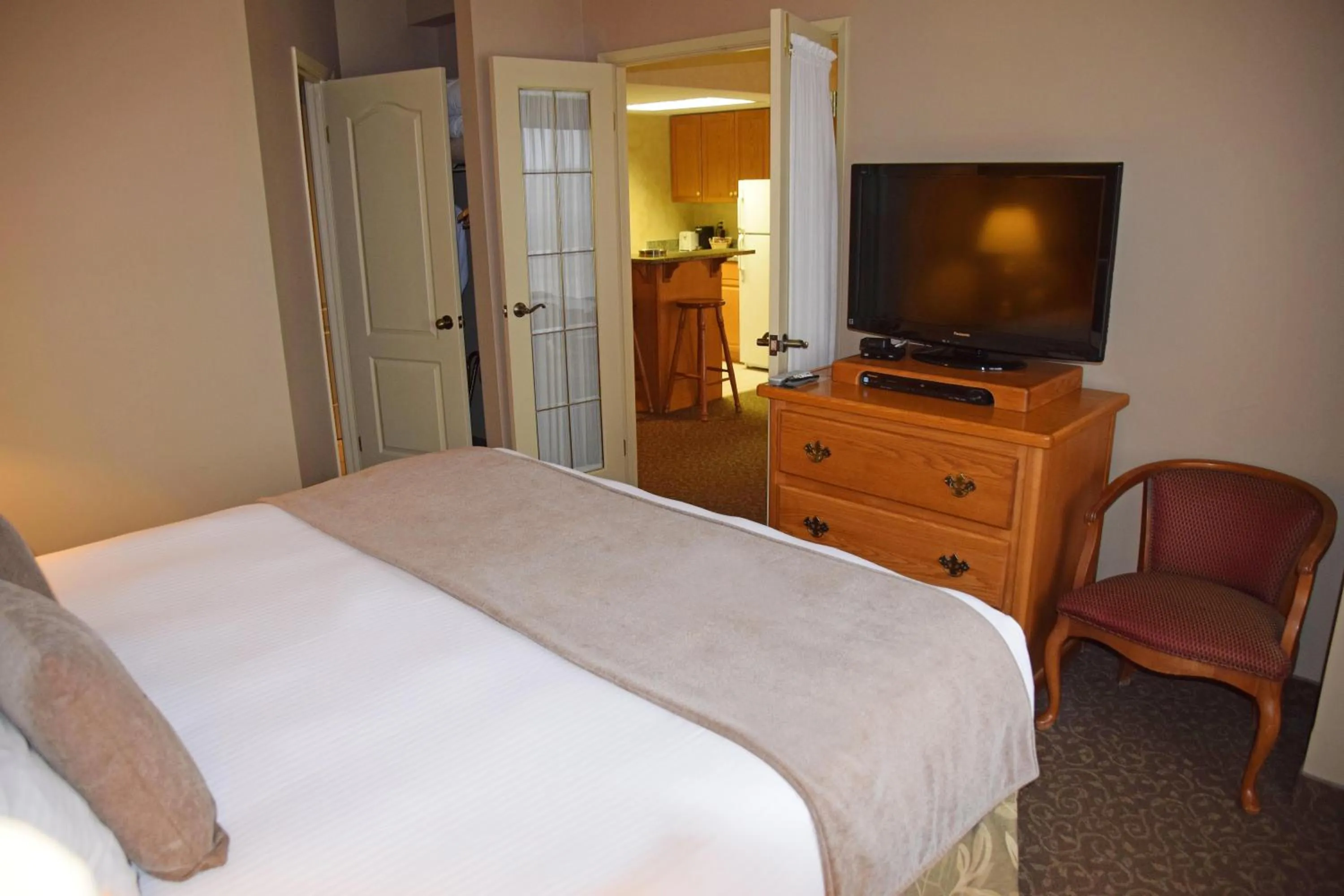 Bedroom, Bed in Stone Gate Inn
