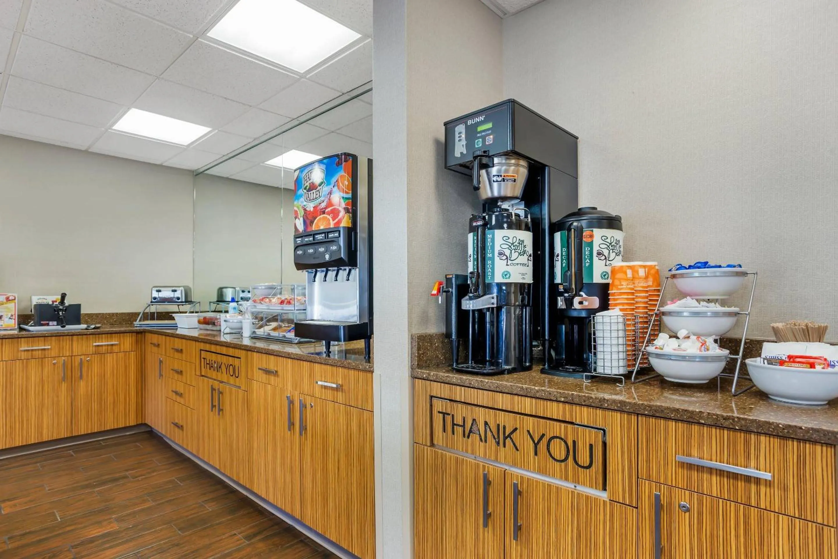 Breakfast in Comfort Inn Huntington near University area