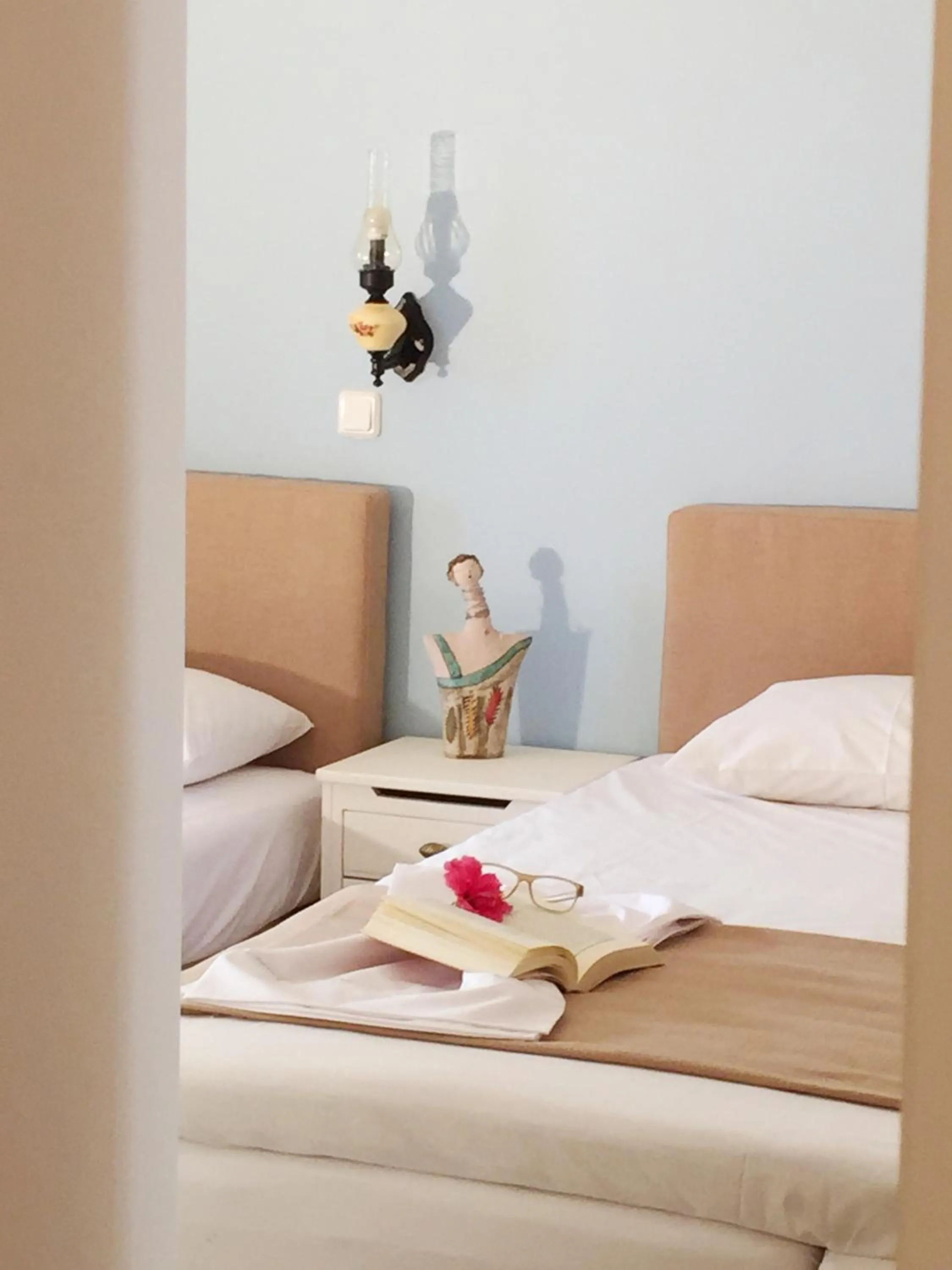 Decorative detail, Bed in Gerani Studios