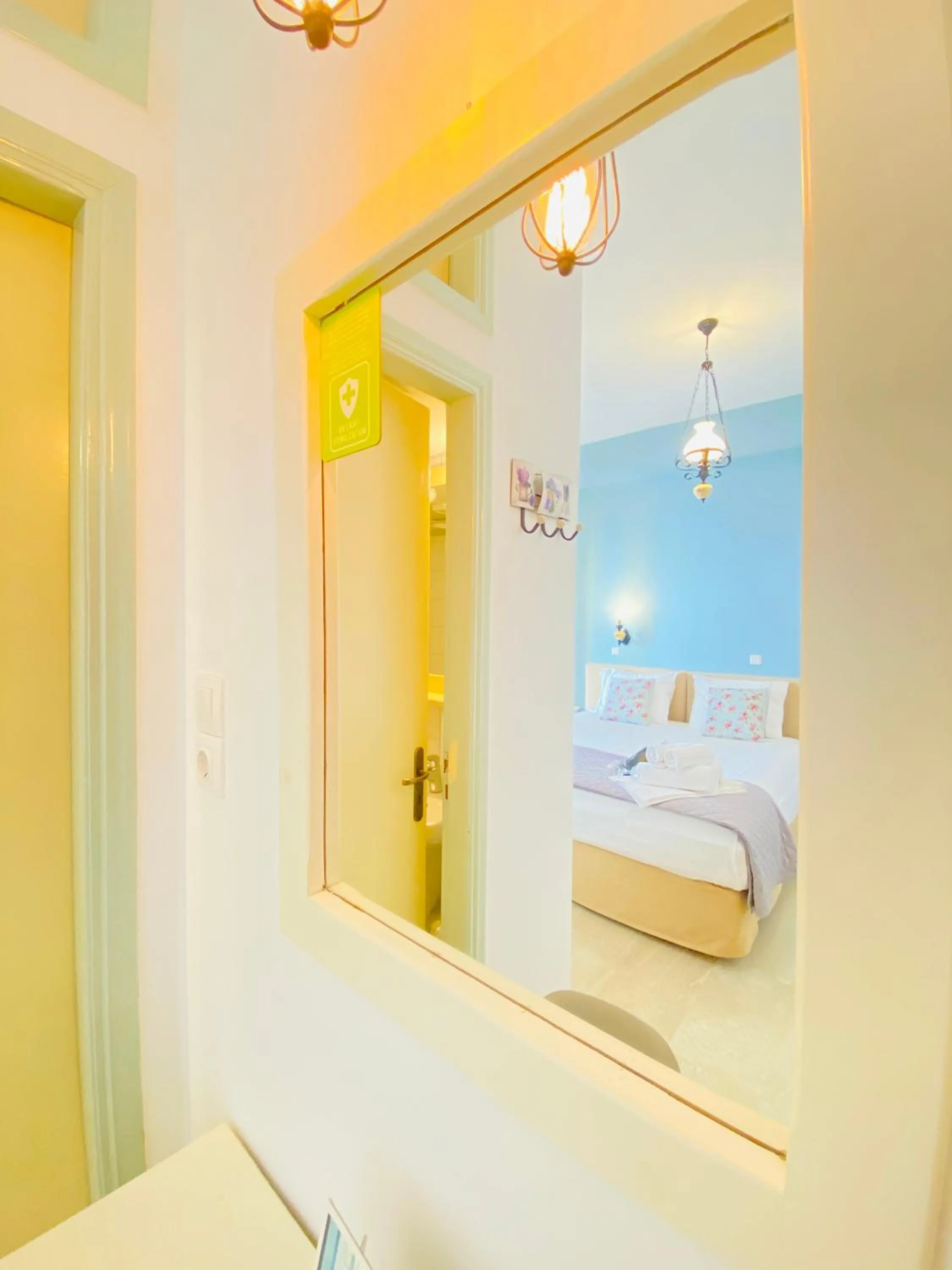 Photo of the whole room, Bed in Gerani Studios