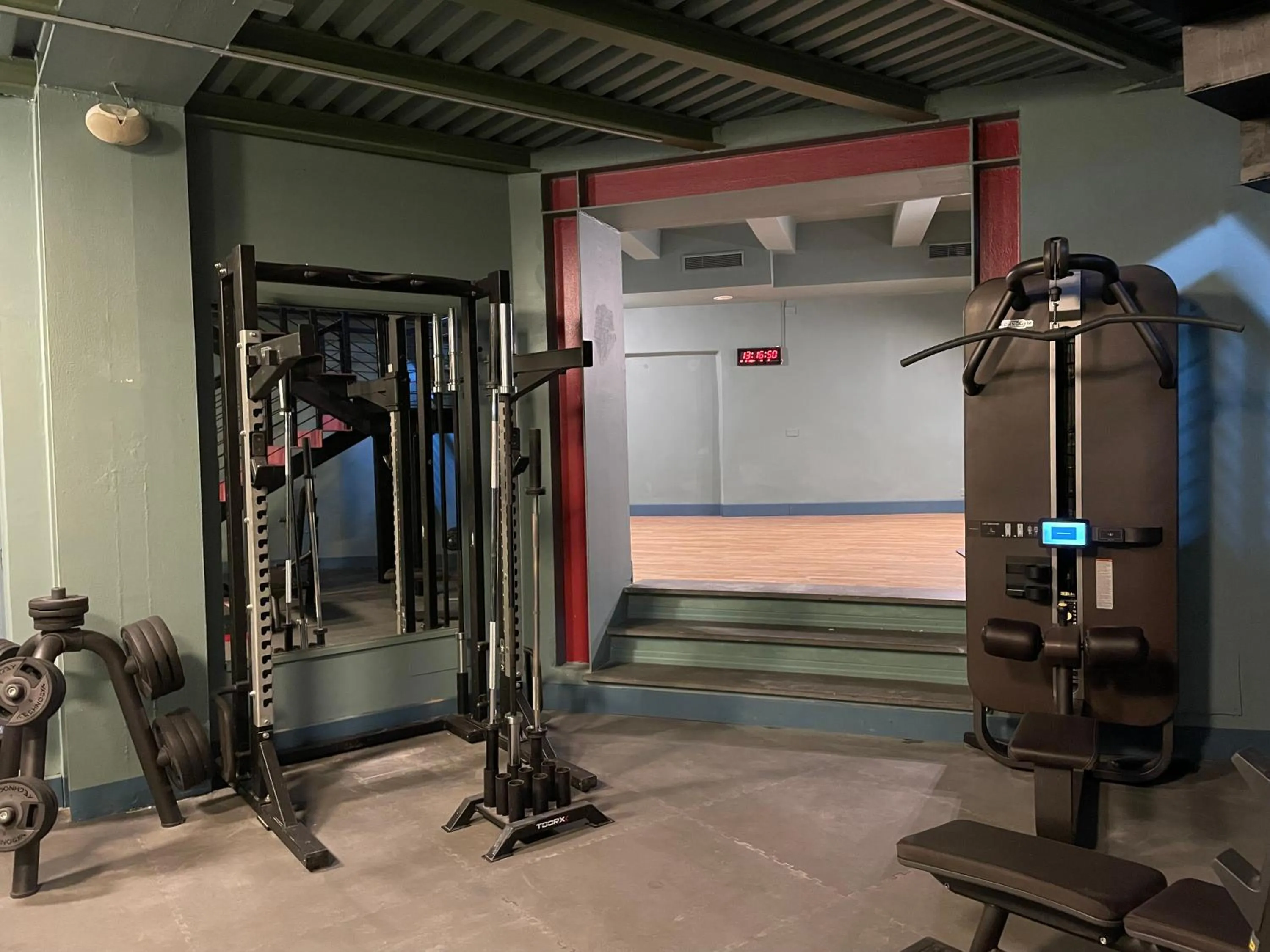 Fitness centre/facilities in Hotel Number Nine