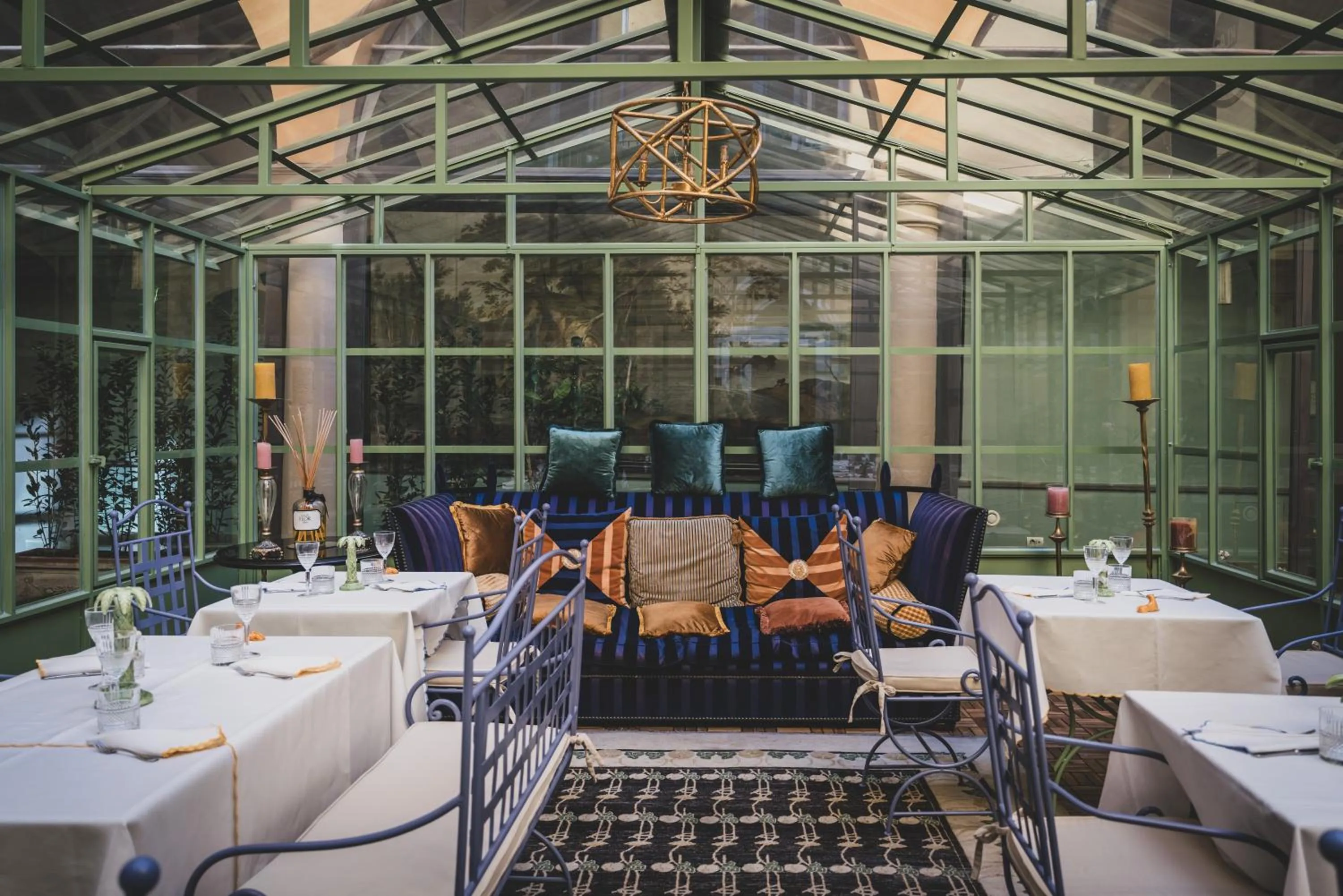 Garden in Hotel Number Nine