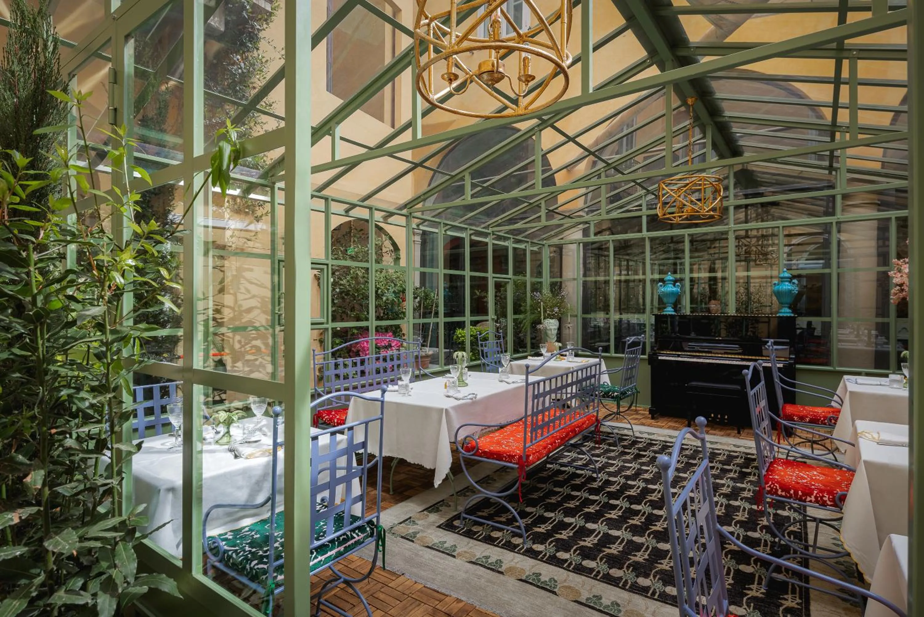 Area and facilities in Hotel Number Nine