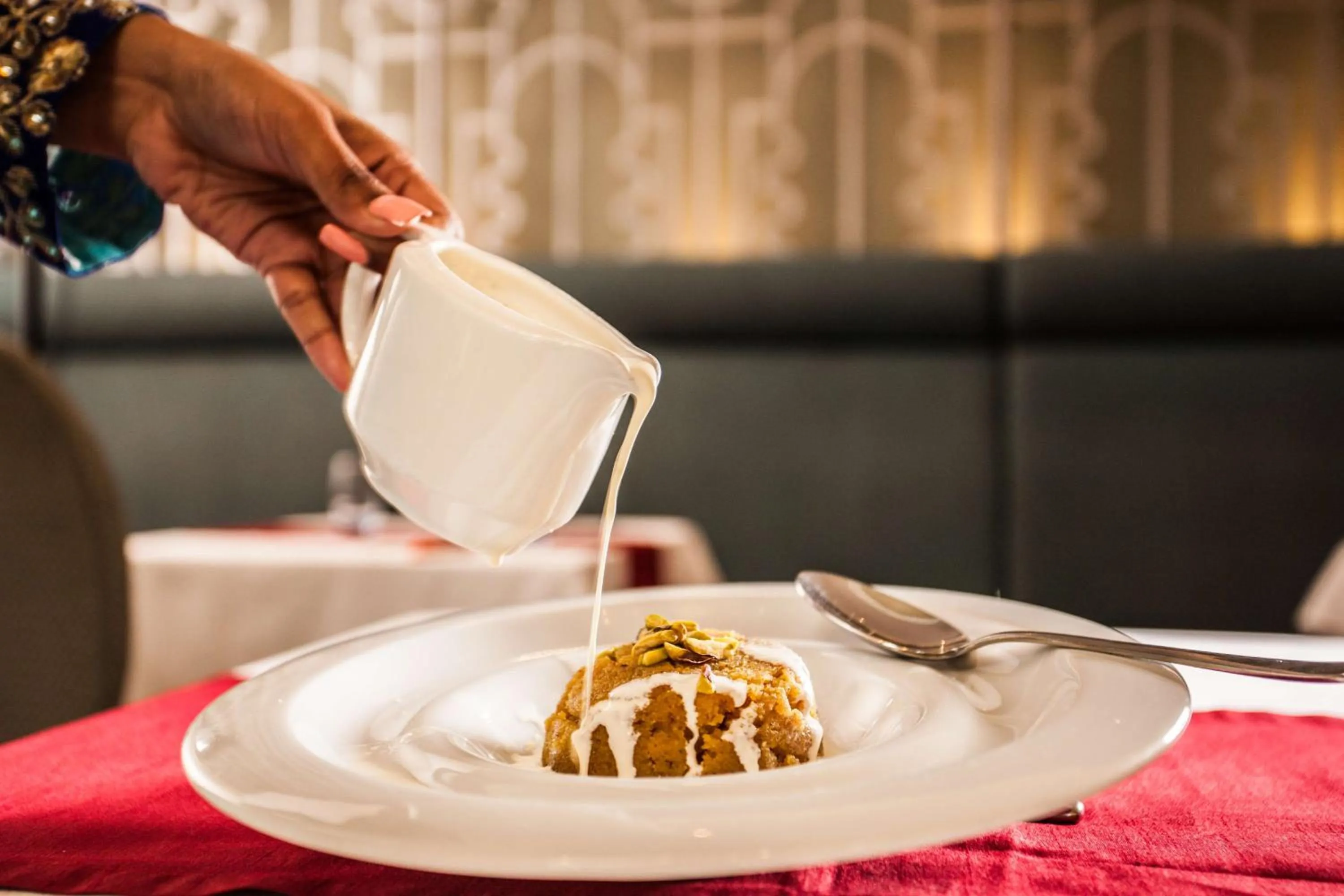 Restaurant/places to eat in Suncoast Hotel & Towers