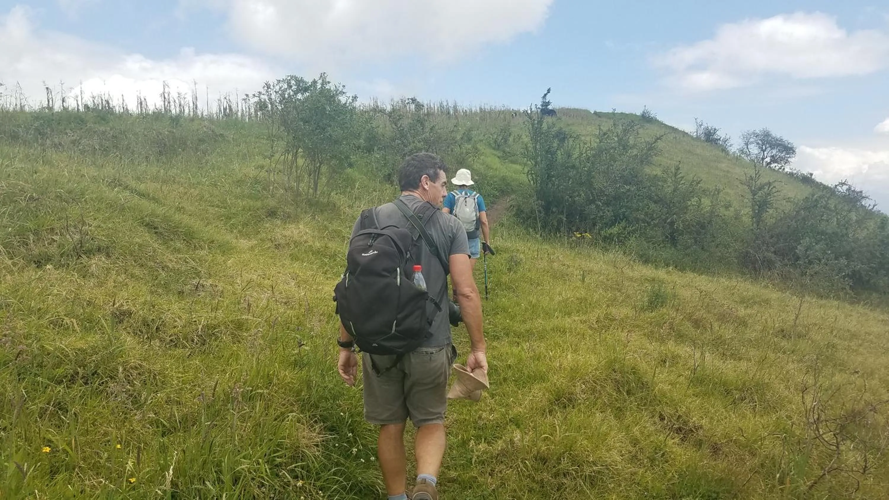 Hiking in Ilatoa Lodge