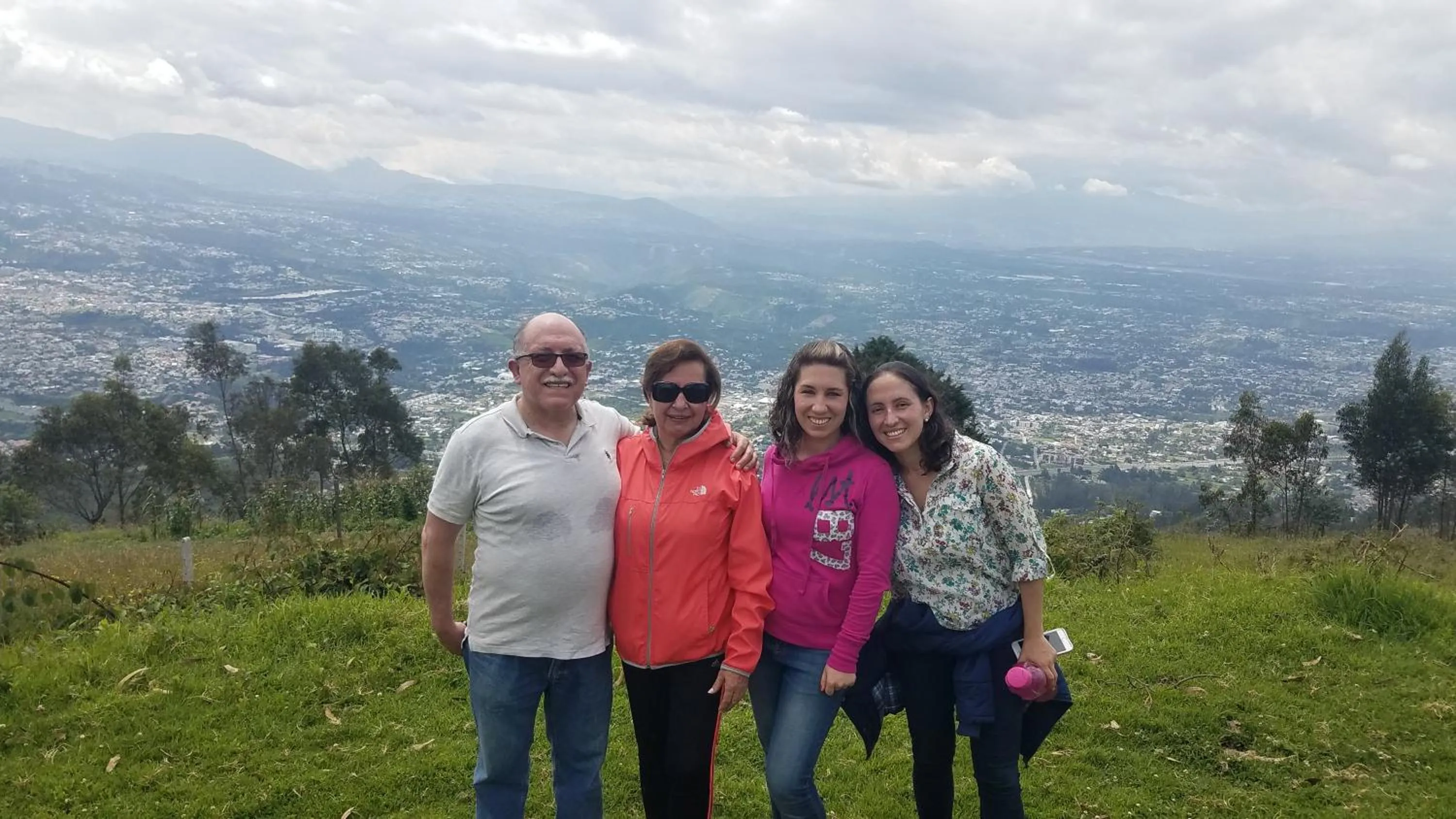 Hiking in Ilatoa Lodge