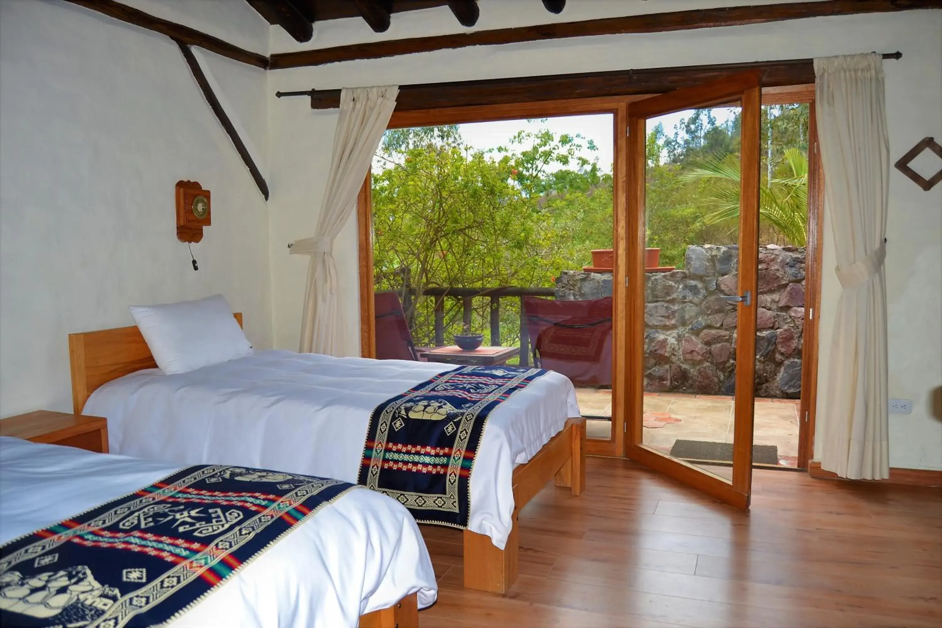 Standard Twin Room with Garden View - single occupancy in Ilatoa Lodge Standard Twin Room with Garden View - single occupancy in Ilatoa Lodge