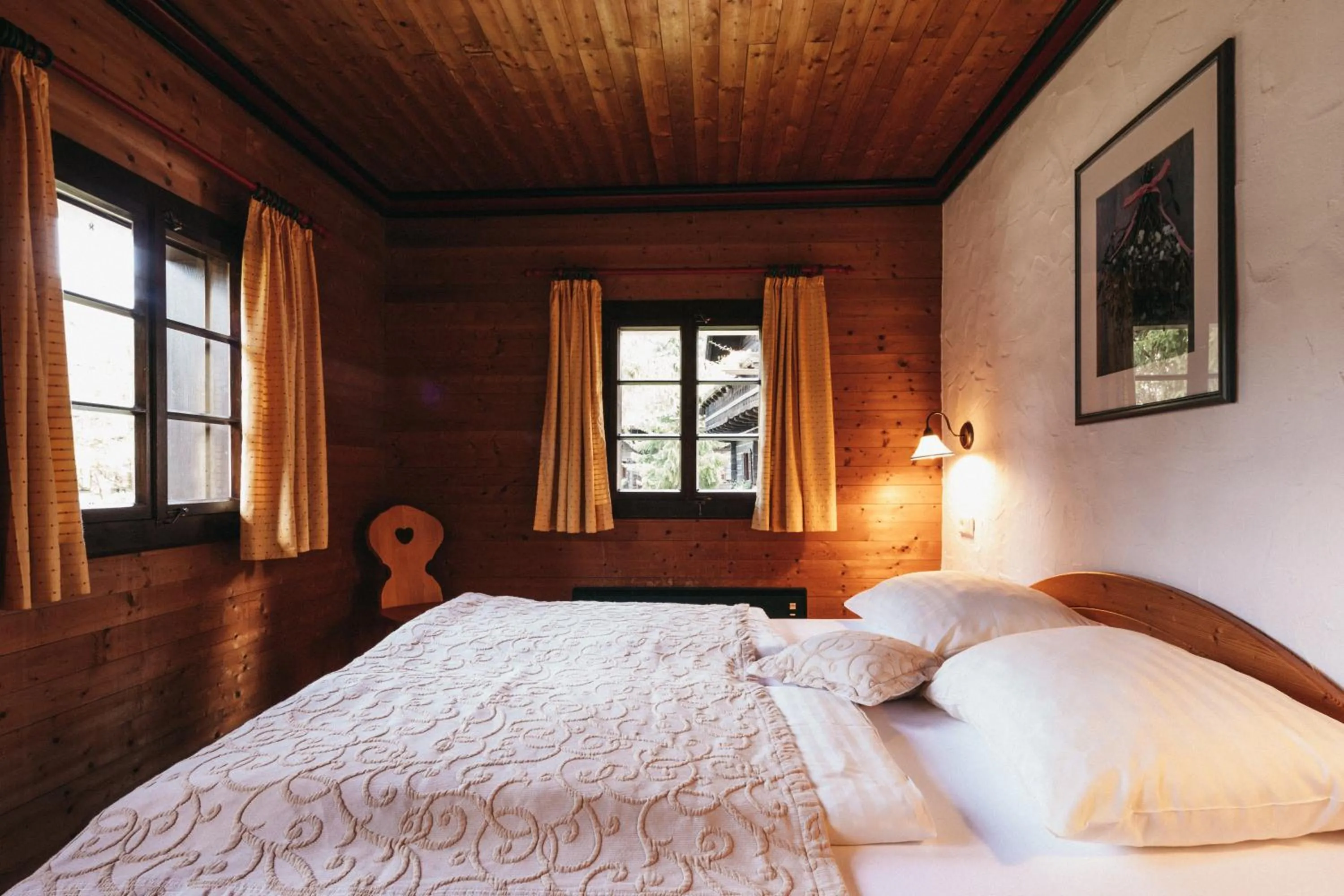 Bed in Naturel Hoteldorf Seeleitn