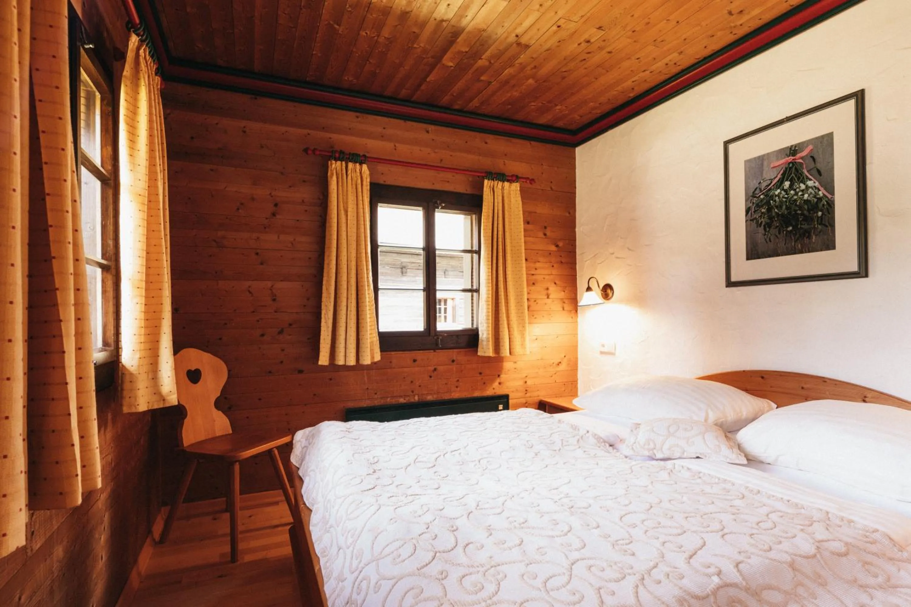 Bed in Naturel Hoteldorf Seeleitn