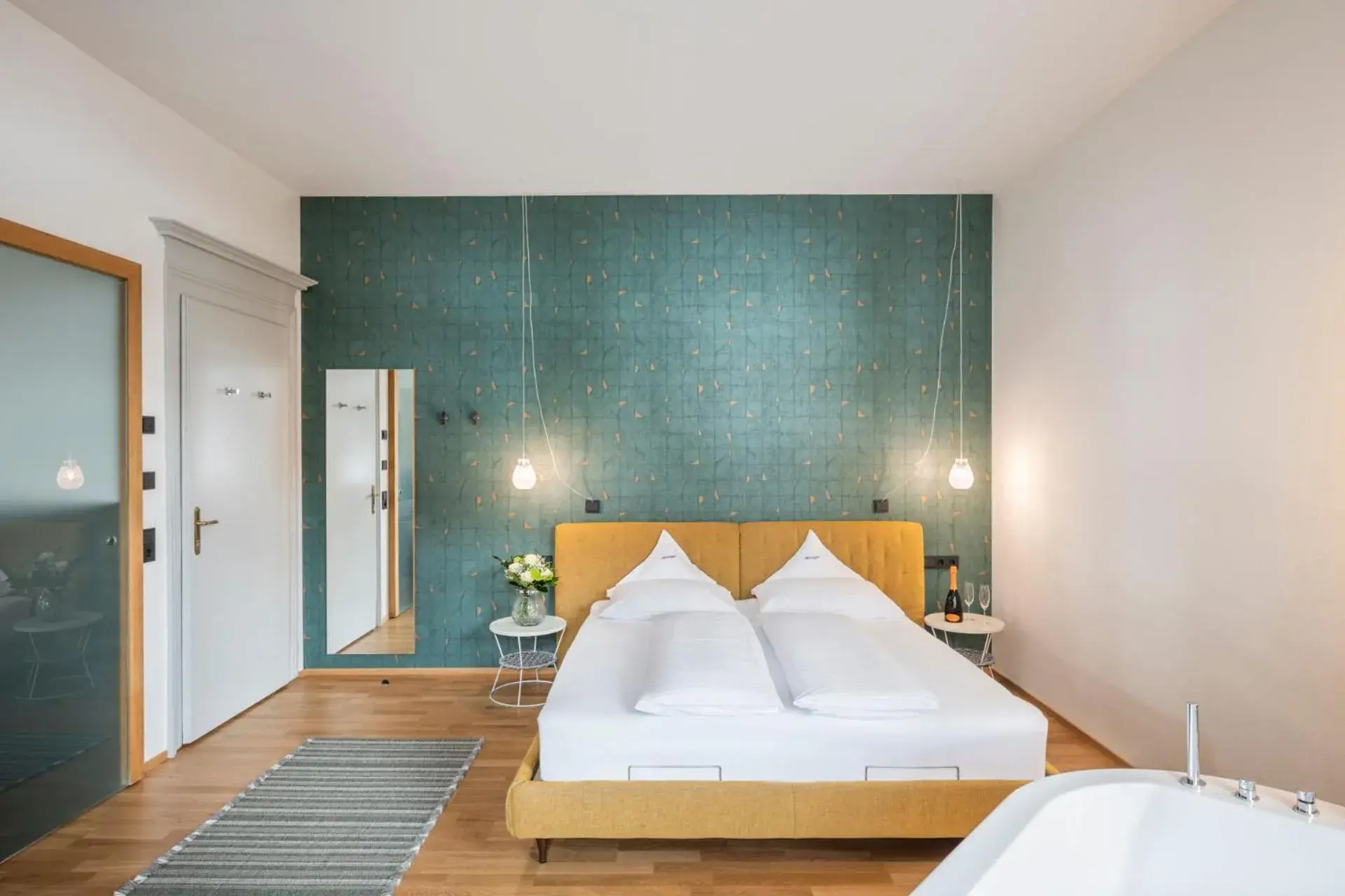 Small Double Room - single occupancy in Villa Waldkönigin Small Double Room - single occupancy in Villa Waldkönigin