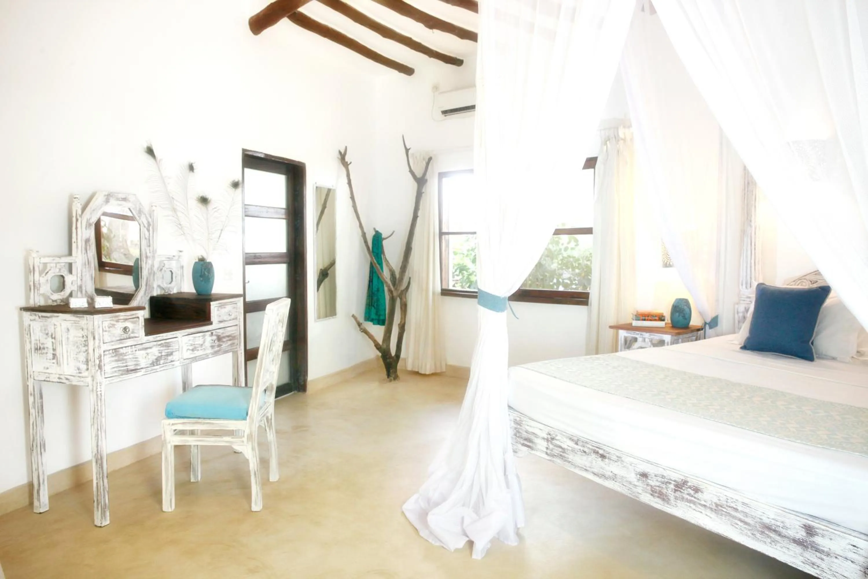 Bedroom, Bed in Temple Point Resort