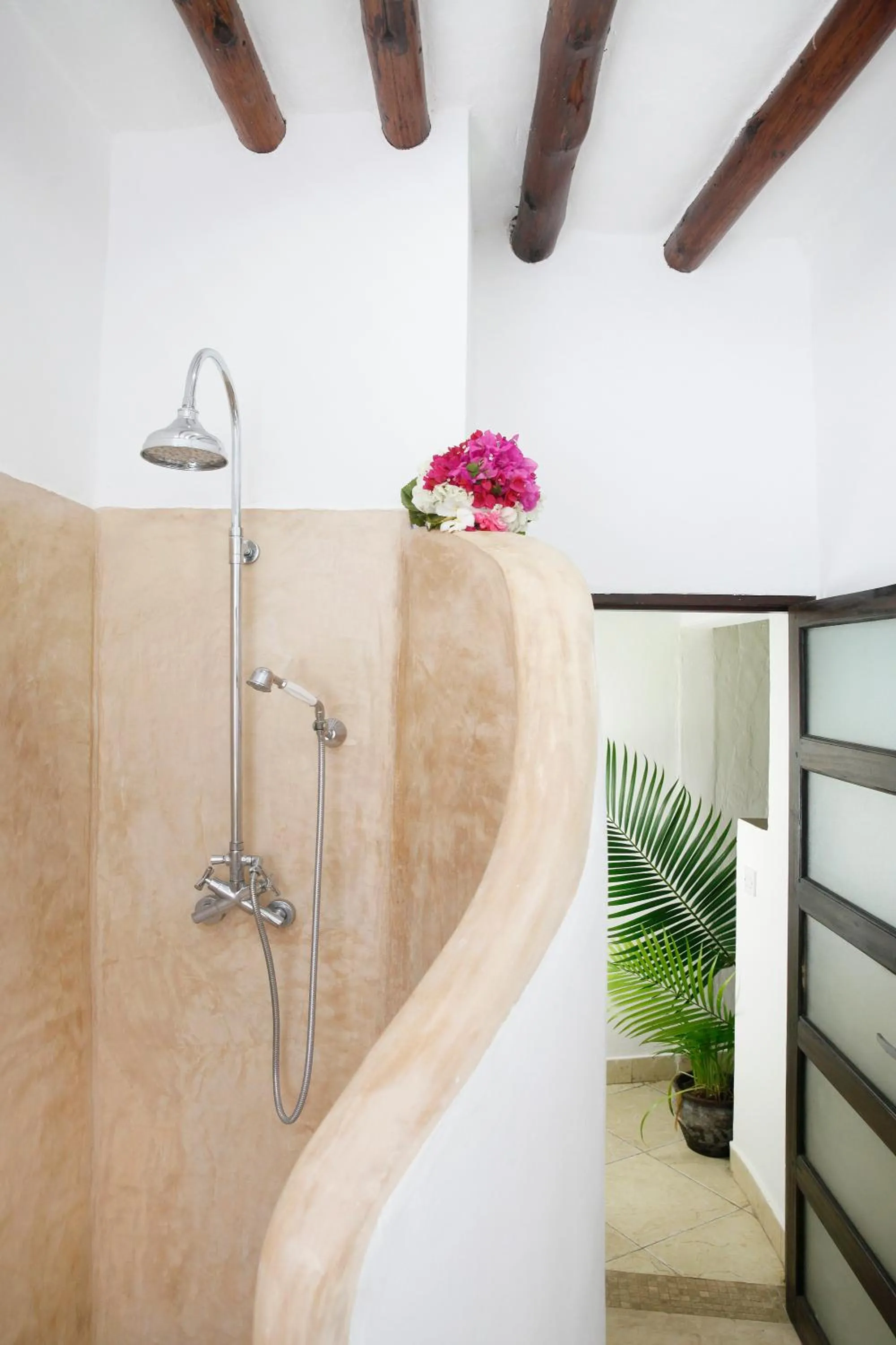 Shower in Temple Point Resort