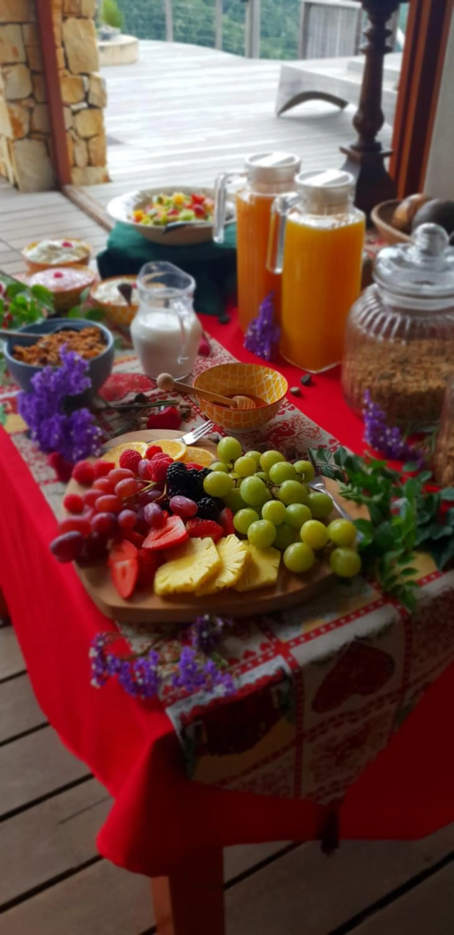 Breakfast in Tamodi Lodge