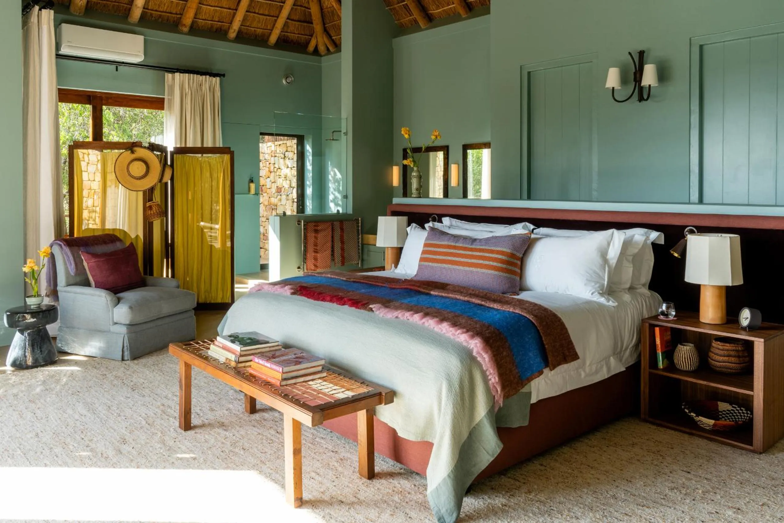 Bed in Tamodi Estate