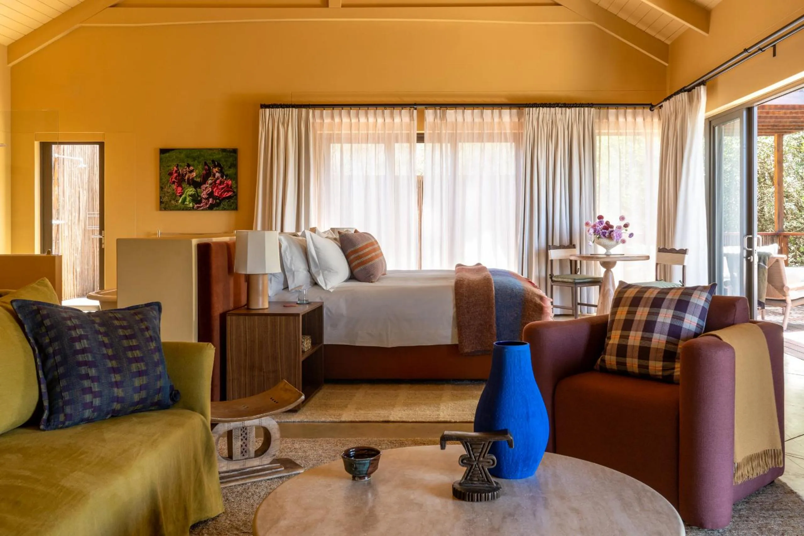 Bed in Tamodi Estate