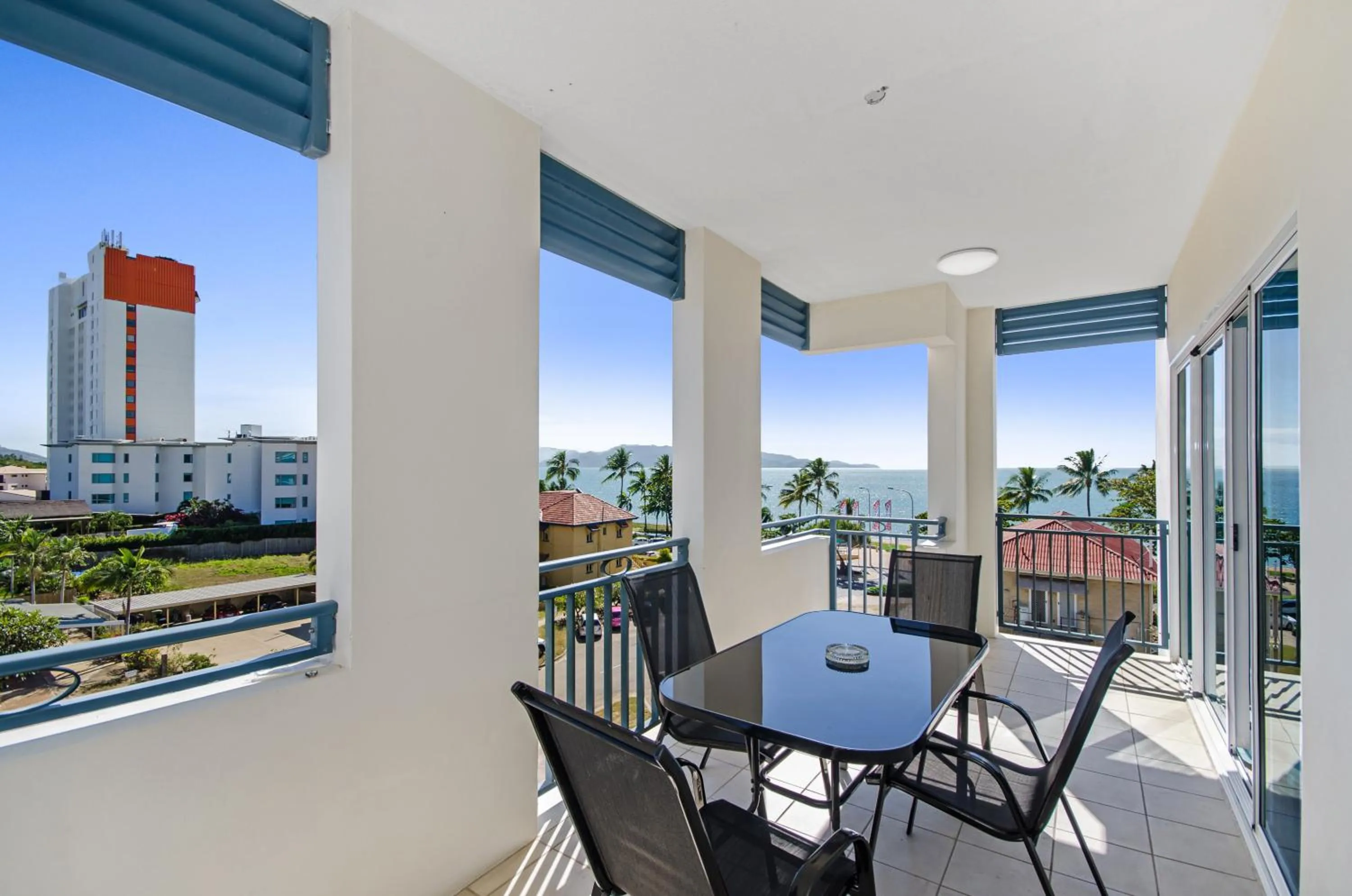 Balcony/Terrace in Madison Ocean Breeze Apartments