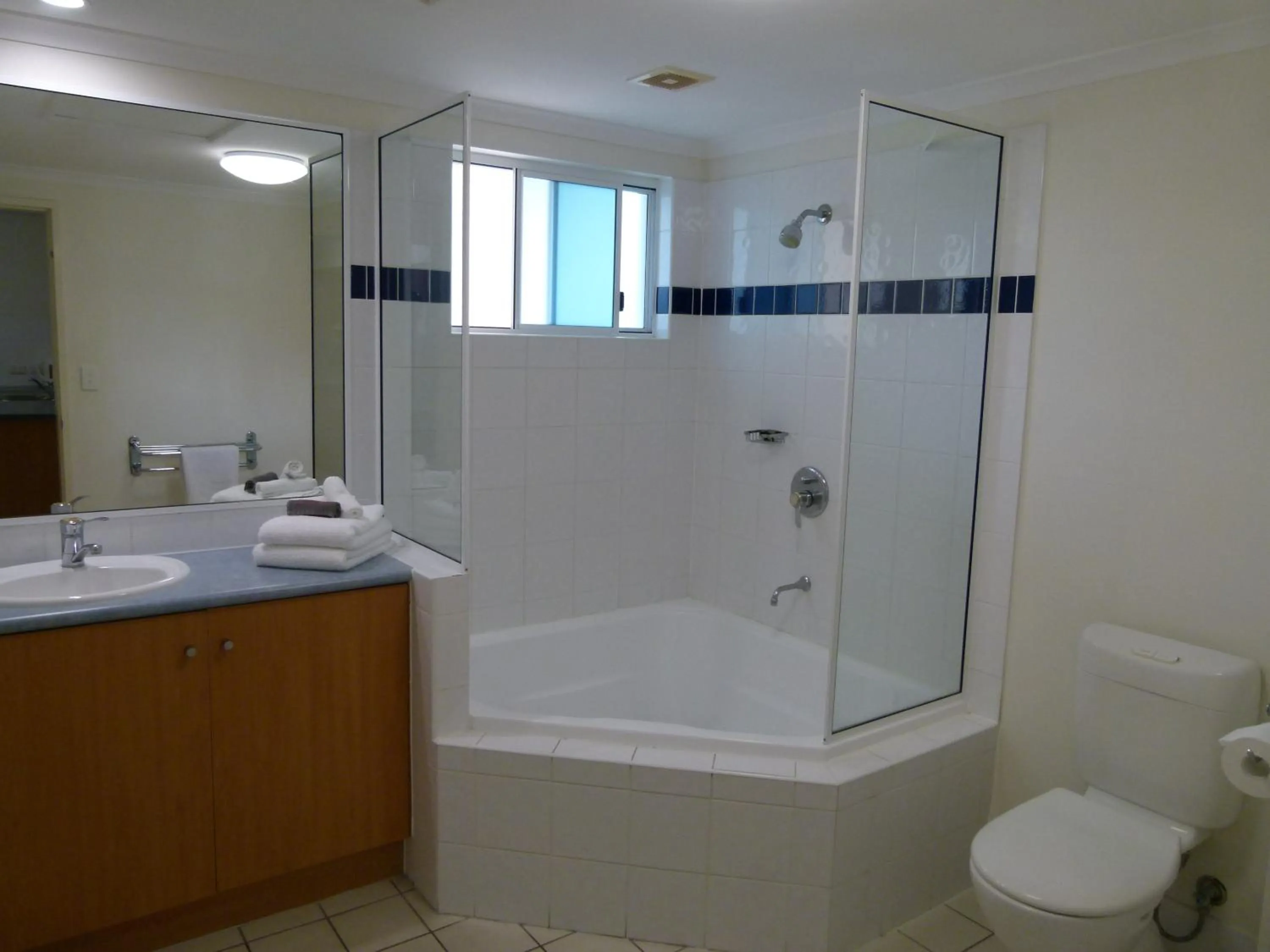 Shower in Madison Ocean Breeze Apartments