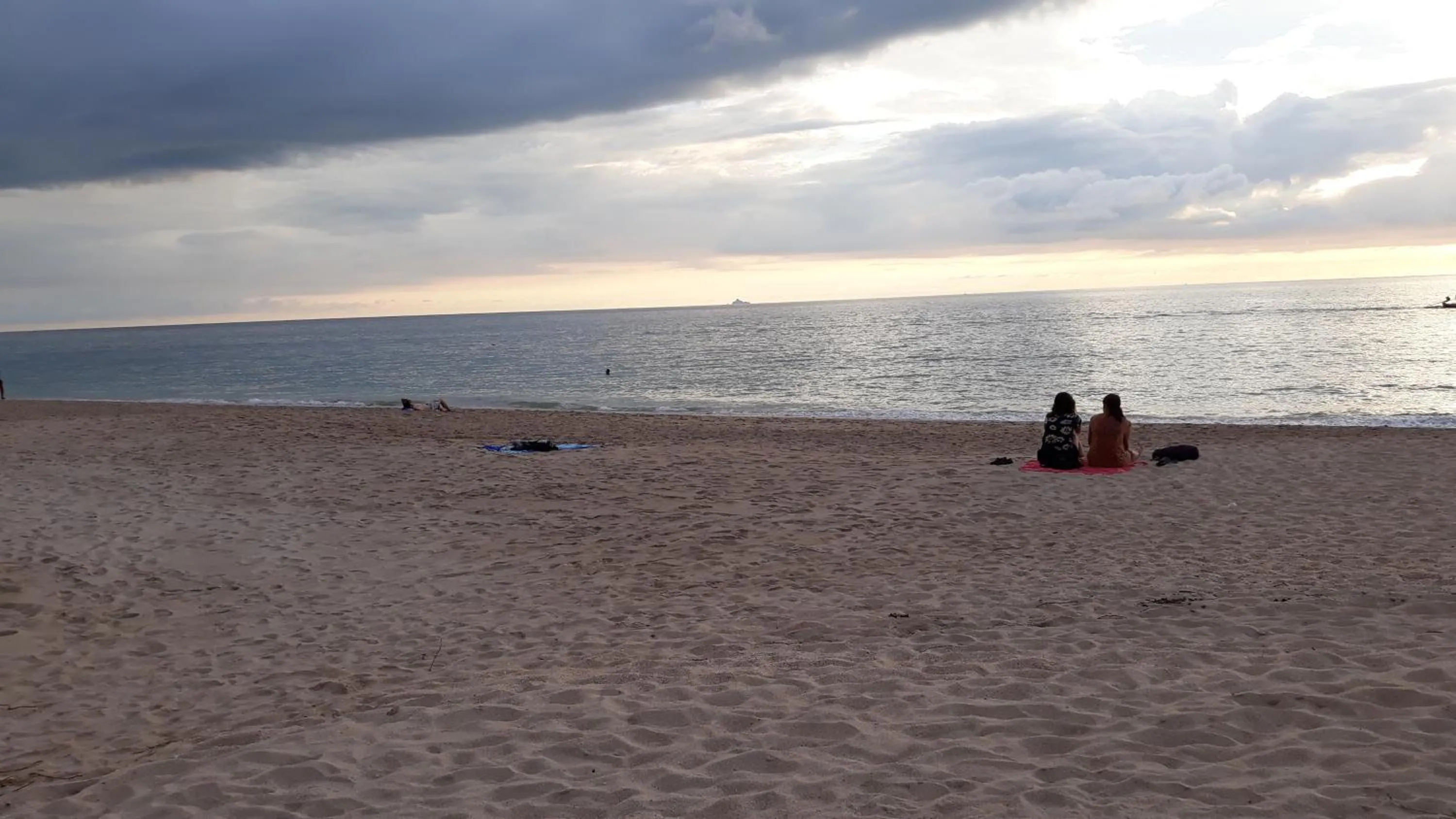 Fill - Feel @ Long Beach Resort