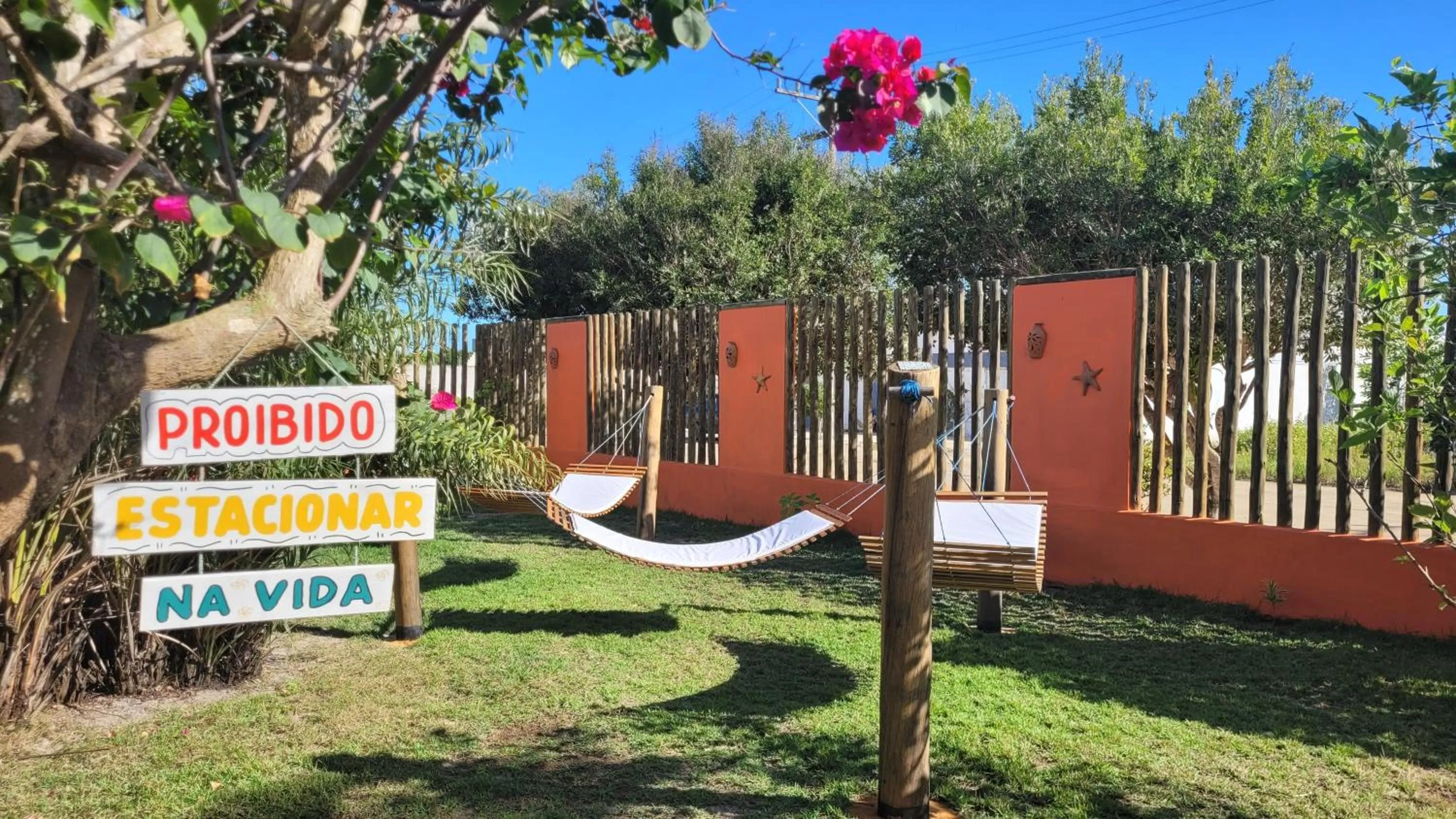 Garden in Pousada Coral de Fogo