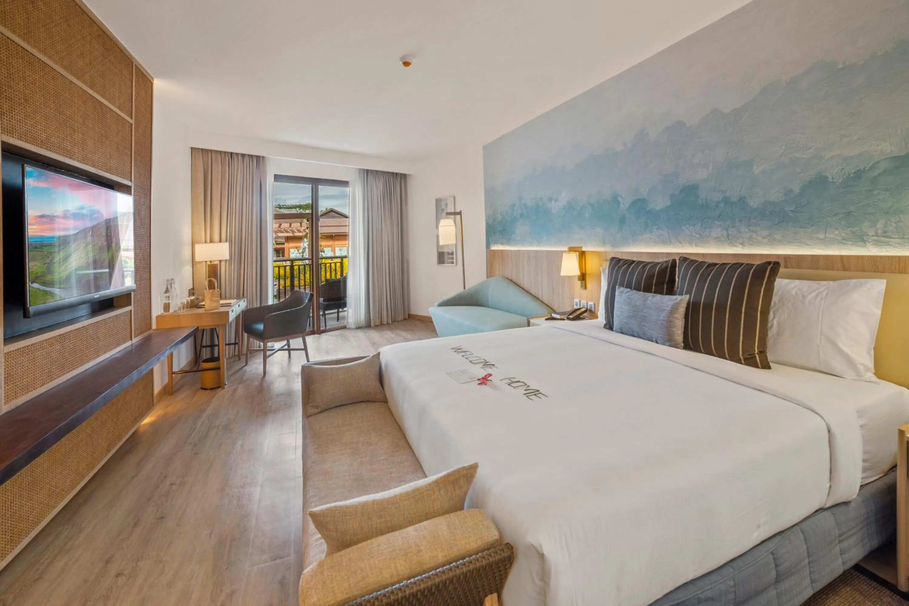 Property building, Bed in Modala Beach Resort